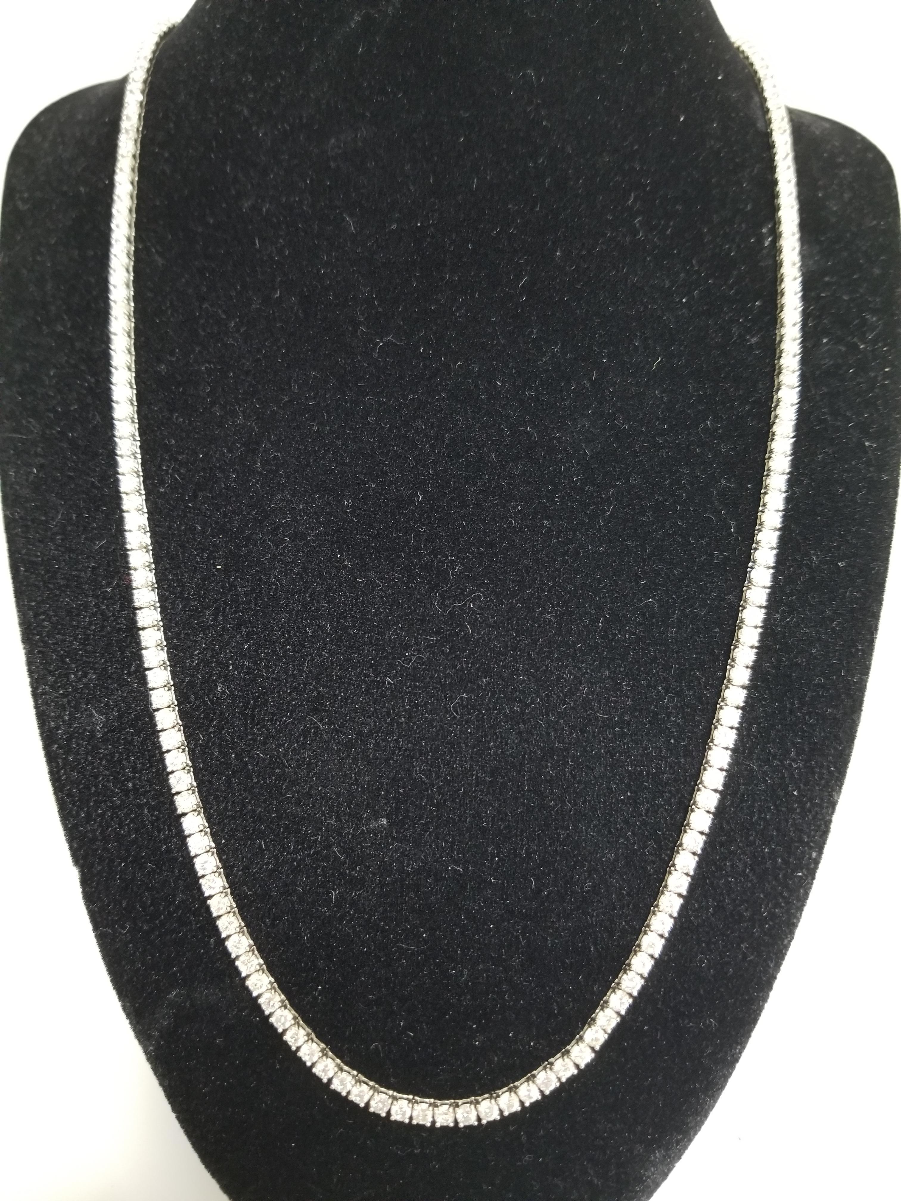 Brilliant and beautiful tennis necklace, natural round-brilliant cut white diamonds clean and Excellent shine. 14k white gold classic four-prong style for maximum light brilliance. Because a sparkling diamond can change your life.

Average Color H-I