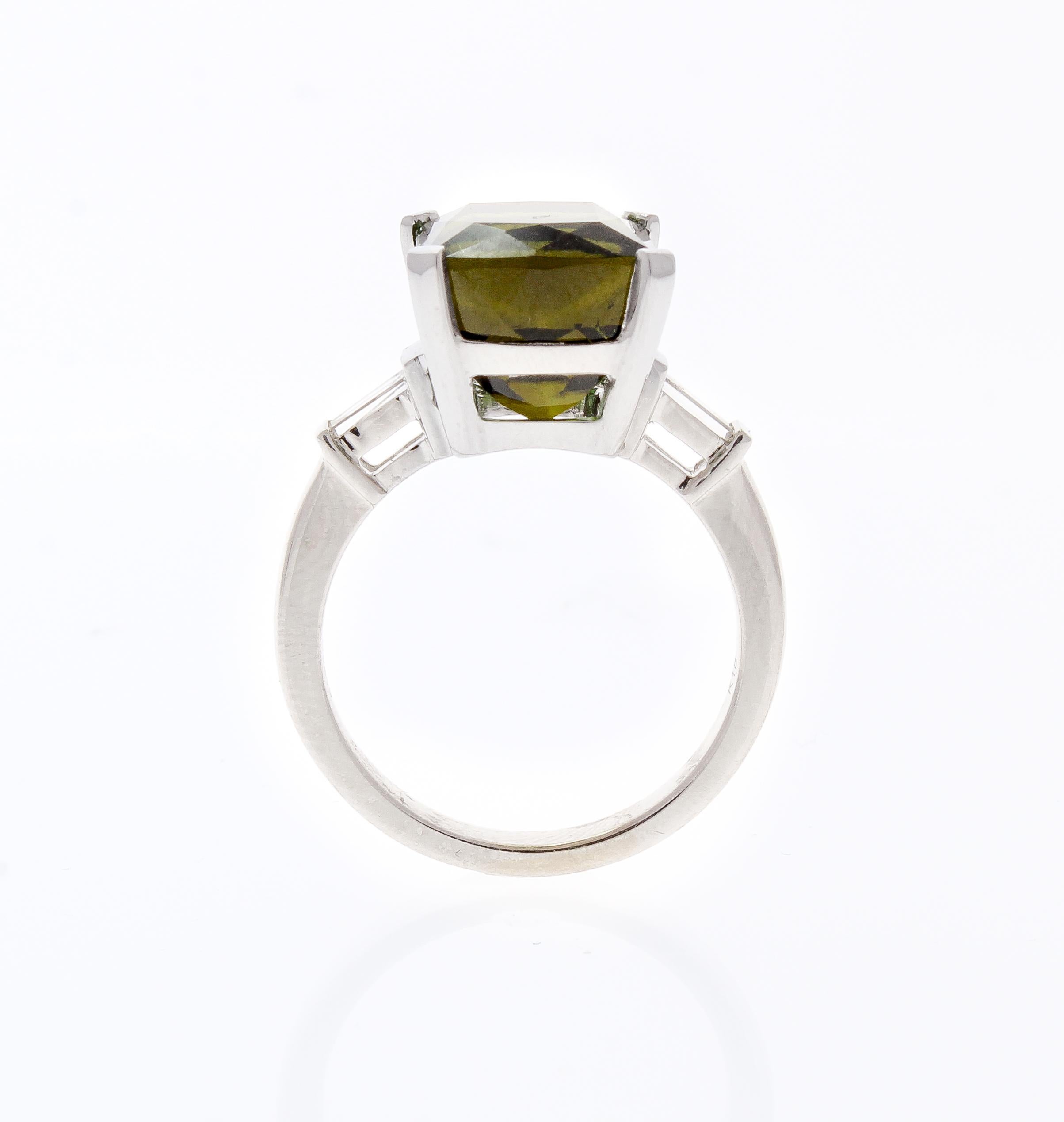 Contemporary 7.28 Carat Square Tourmaline and Diamond Cocktail Ring in 18 Karat White Gold