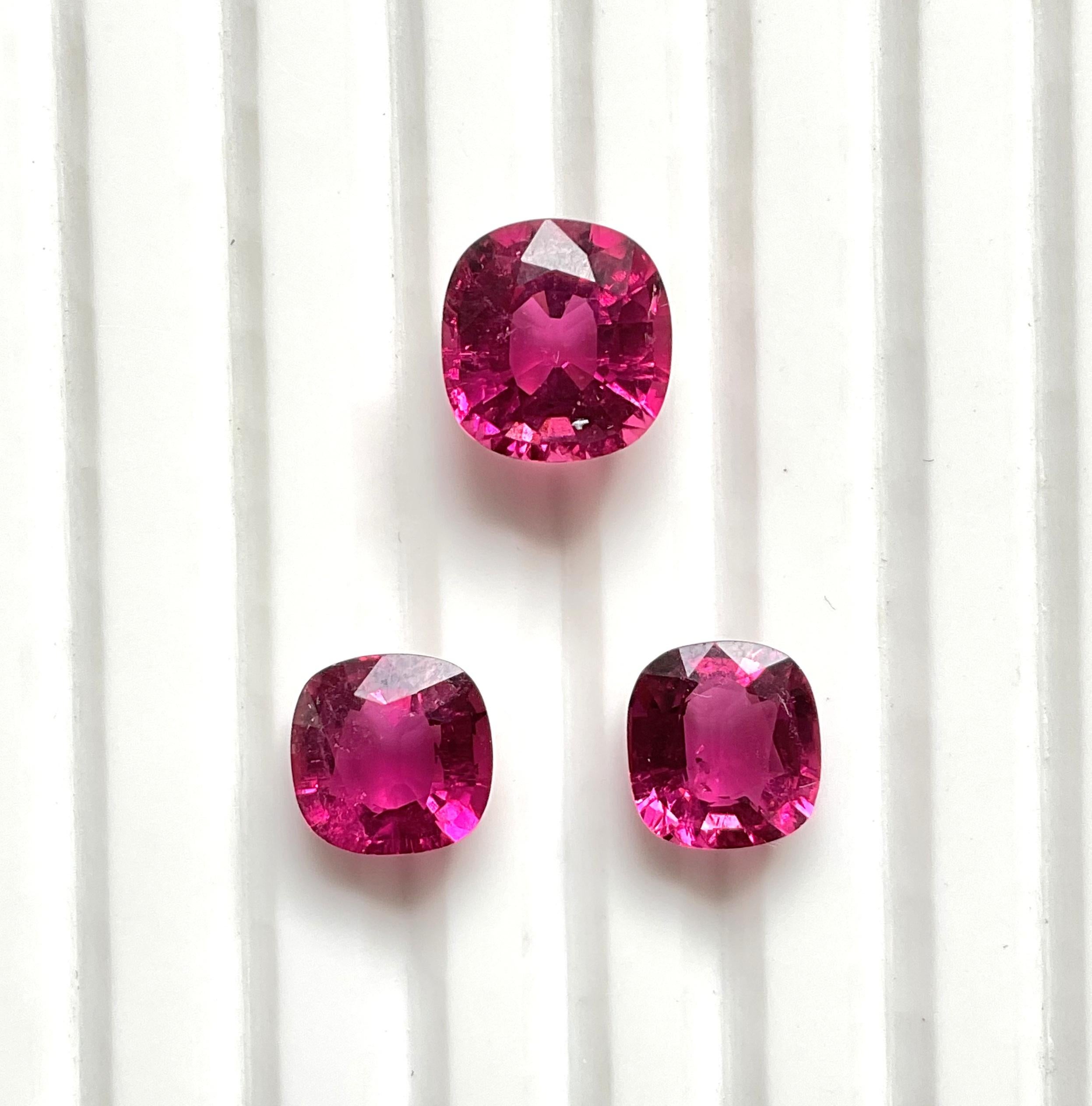 Femenino o masculino 7.28 Carats Rubellite Tourmaline Cushion Cut Stone For Fine Jewelry Natural Gem en venta