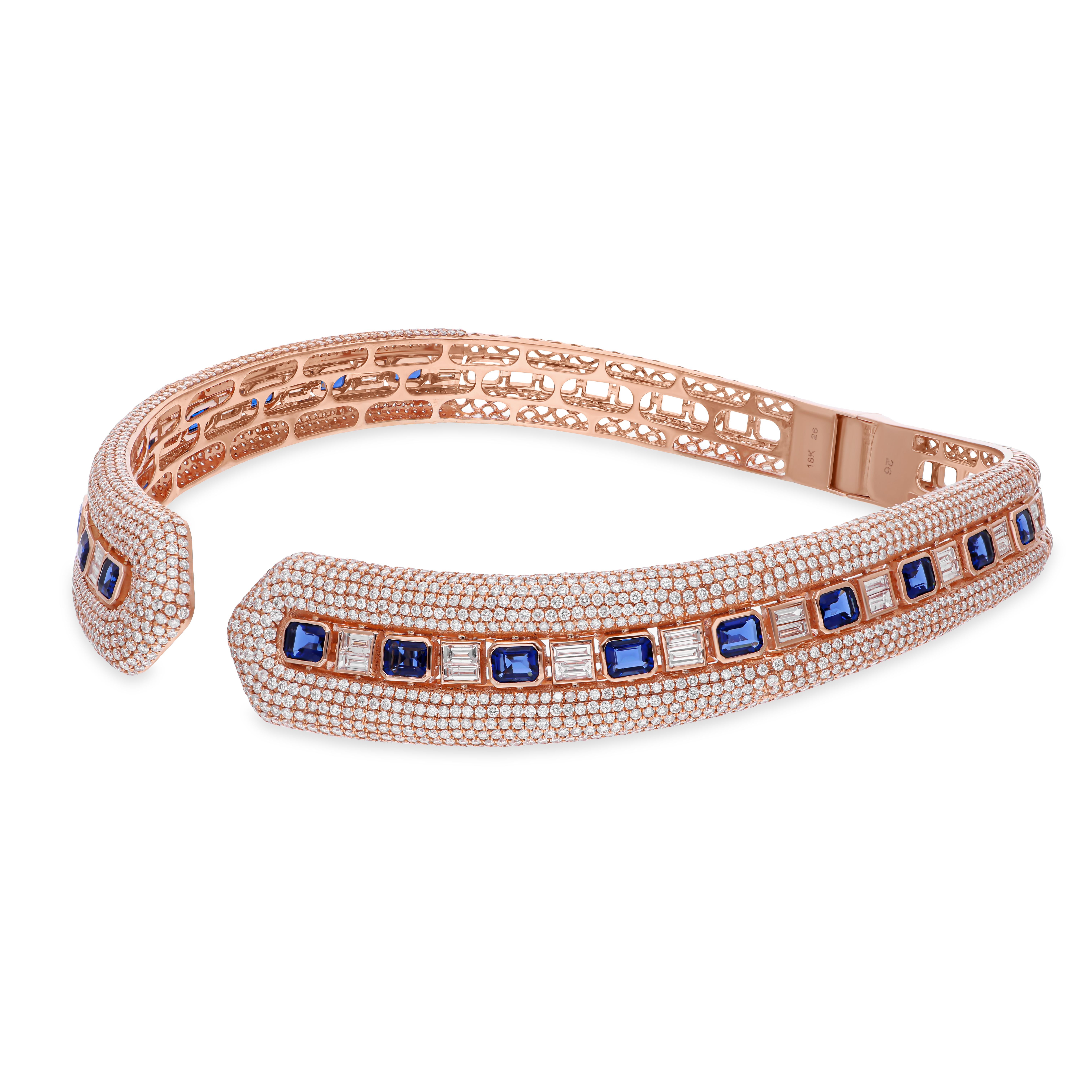Taglio baguette 7,29 carati di gemma blu 18,25 carati di diamante SI/H Collana con girocollo in oro rosa 18k in vendita