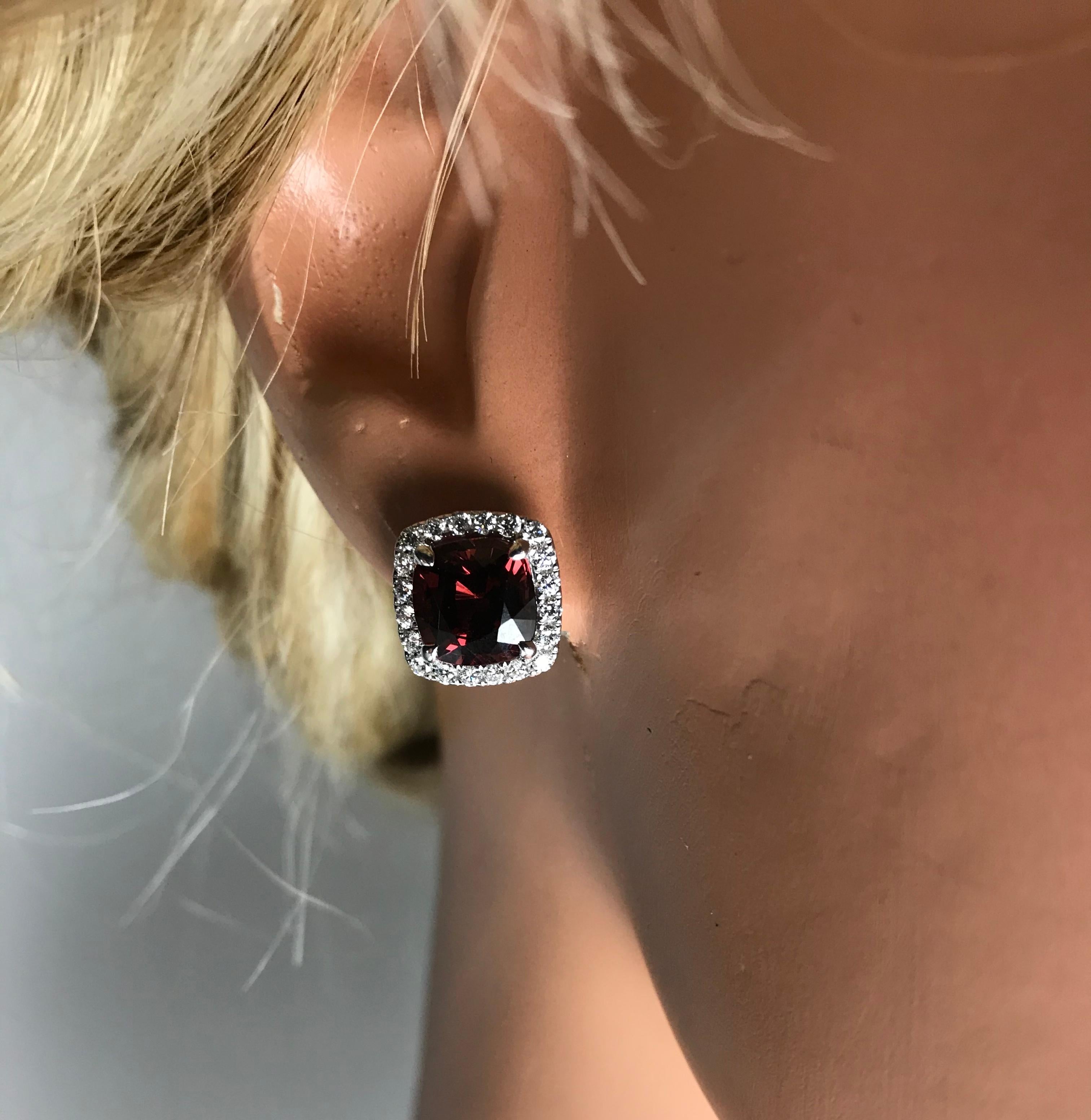 7.29 Ct Cushion Cut Garnet Earrings with Natural Diamond Halo in 18W ref1057 In New Condition For Sale In New York, NY