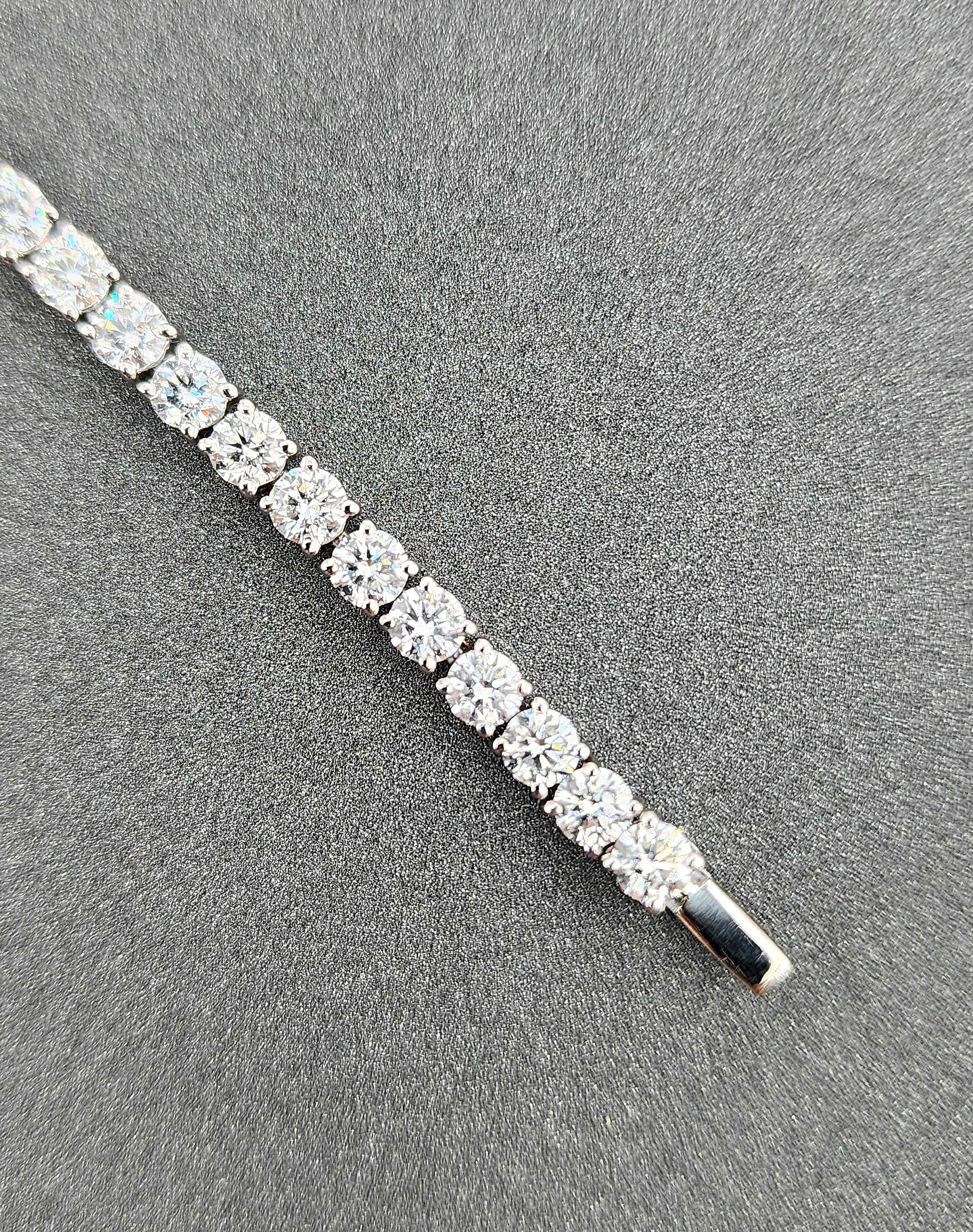 Bracelet de tennis en diamant de 7.29 ct Unisexe en vente