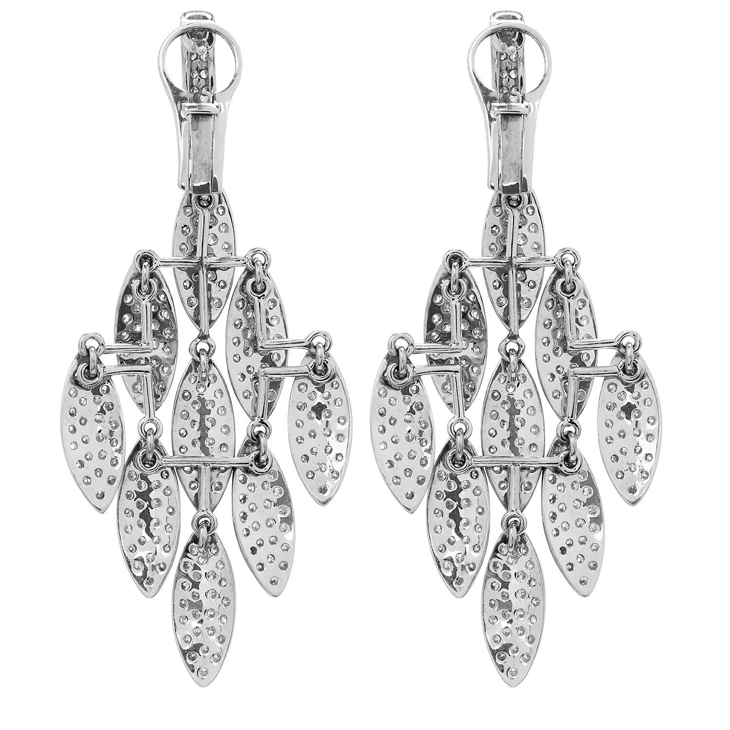 Modern 7.29ct Diamond White Gold Dangle Drop Chandelier Earrings For Sale