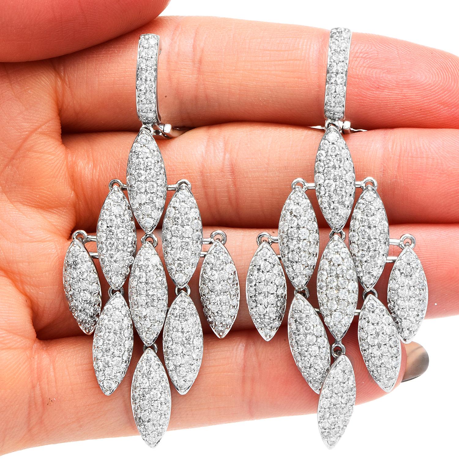 Round Cut 7.29ct Diamond White Gold Dangle Drop Chandelier Earrings For Sale