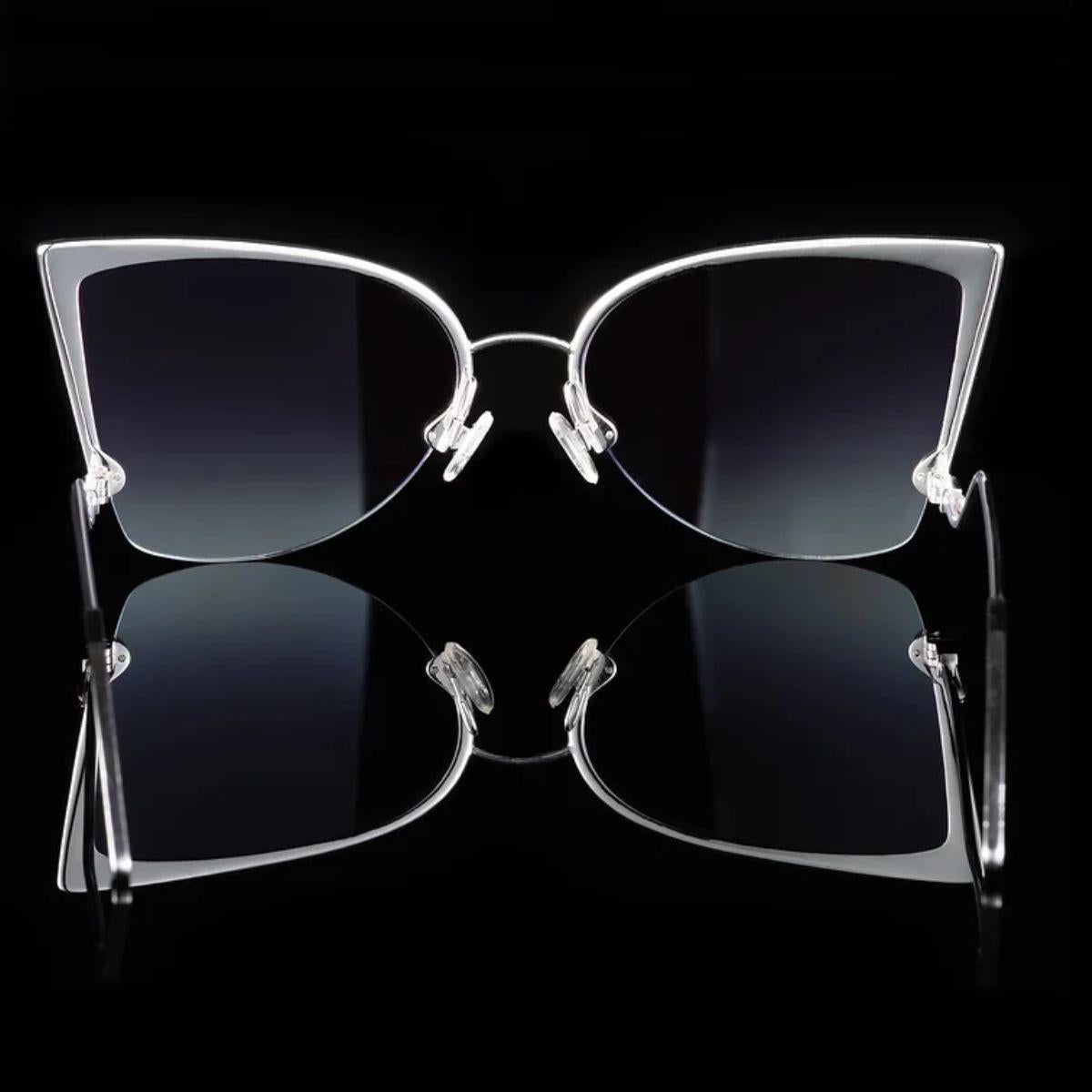 Artisan 72gr Ruby Luxury Designer Sunglasses in 18kt Gold For Sale