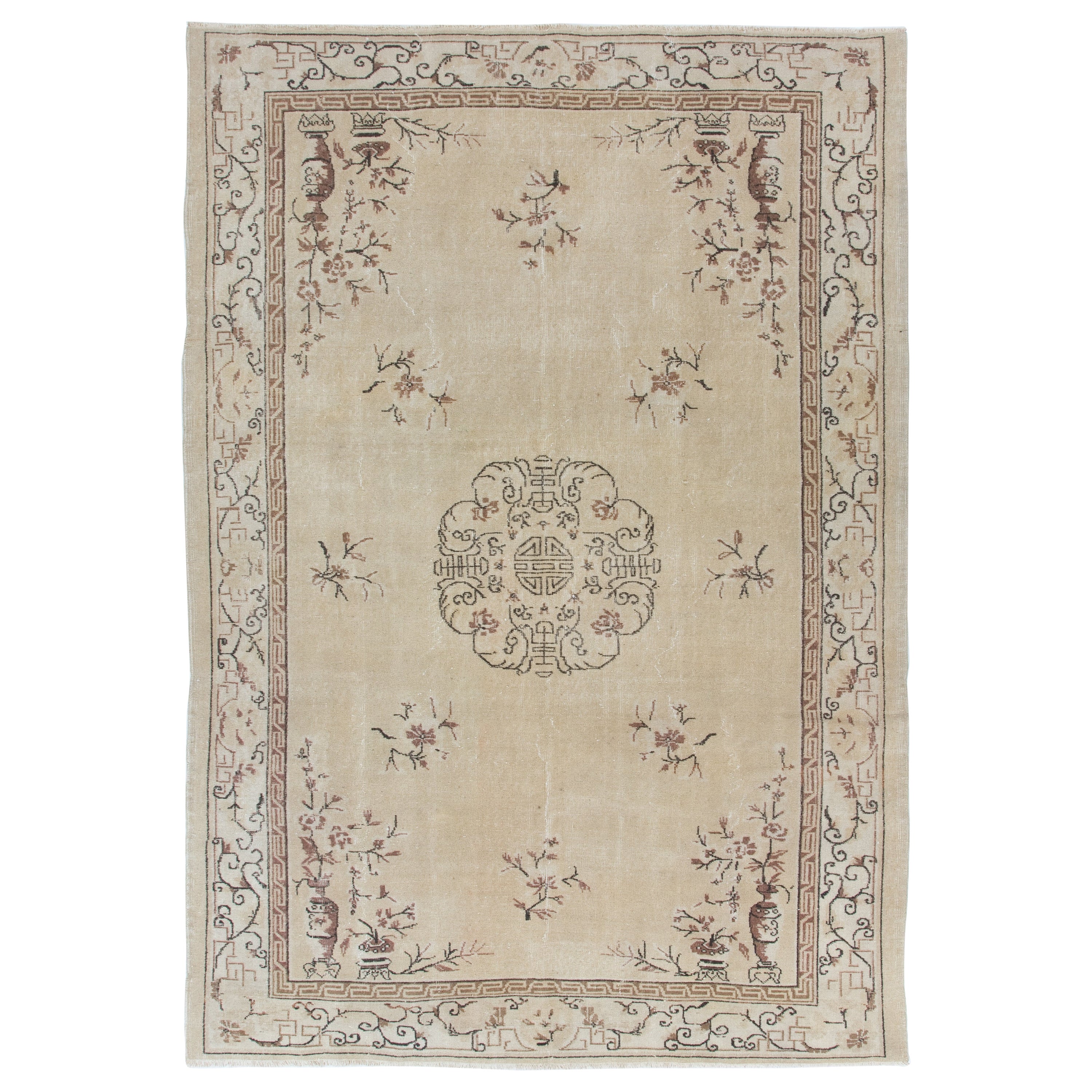 Tappeto cinese Art Deco fatto a mano 7.2x10.4 ft in beige. Tappeto vintage scolorito dal sole