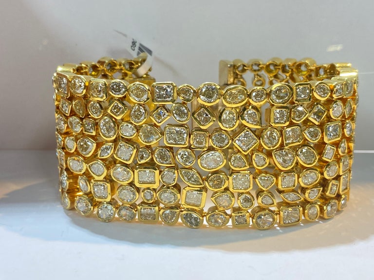 73 Carat Fancy Yellow Diamond 18K Yellow Gold Bracelet For Sale 1
