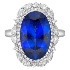 Sunita Nahata tanzanite 7.30 carats. Bague fantaisie en or blanc 18 carats avec diamant blanc