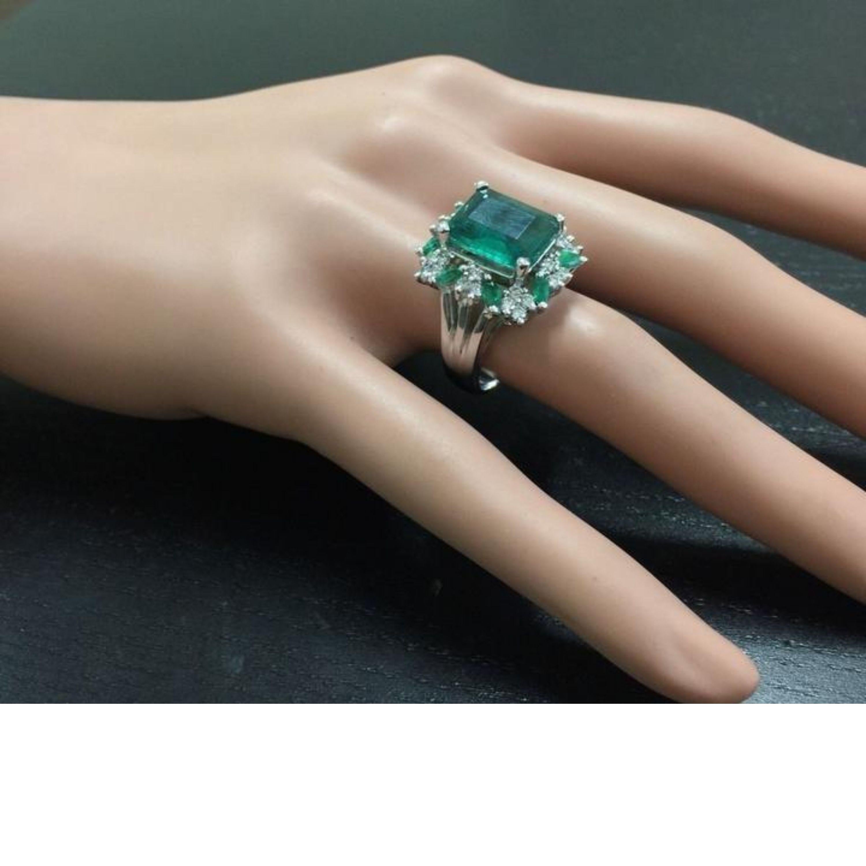 7.30 Carat Natural Emerald and Diamond 14 Karat Solid White Gold Ring For Sale 2