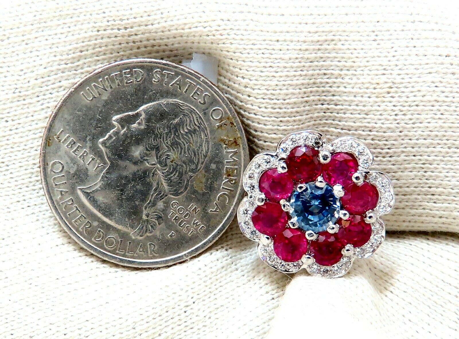 Zaffiro, Rubino Cluster Glamour 

5,00ct. Orecchini di rubino rosso naturale.

Tagli di chiarezza pulita e di forma rotonda completa 

Tutto trasparente.
Splendidi colori intensi e vivaci


Diamanti: .70ct.
tondi a taglio completo

 Colore G /