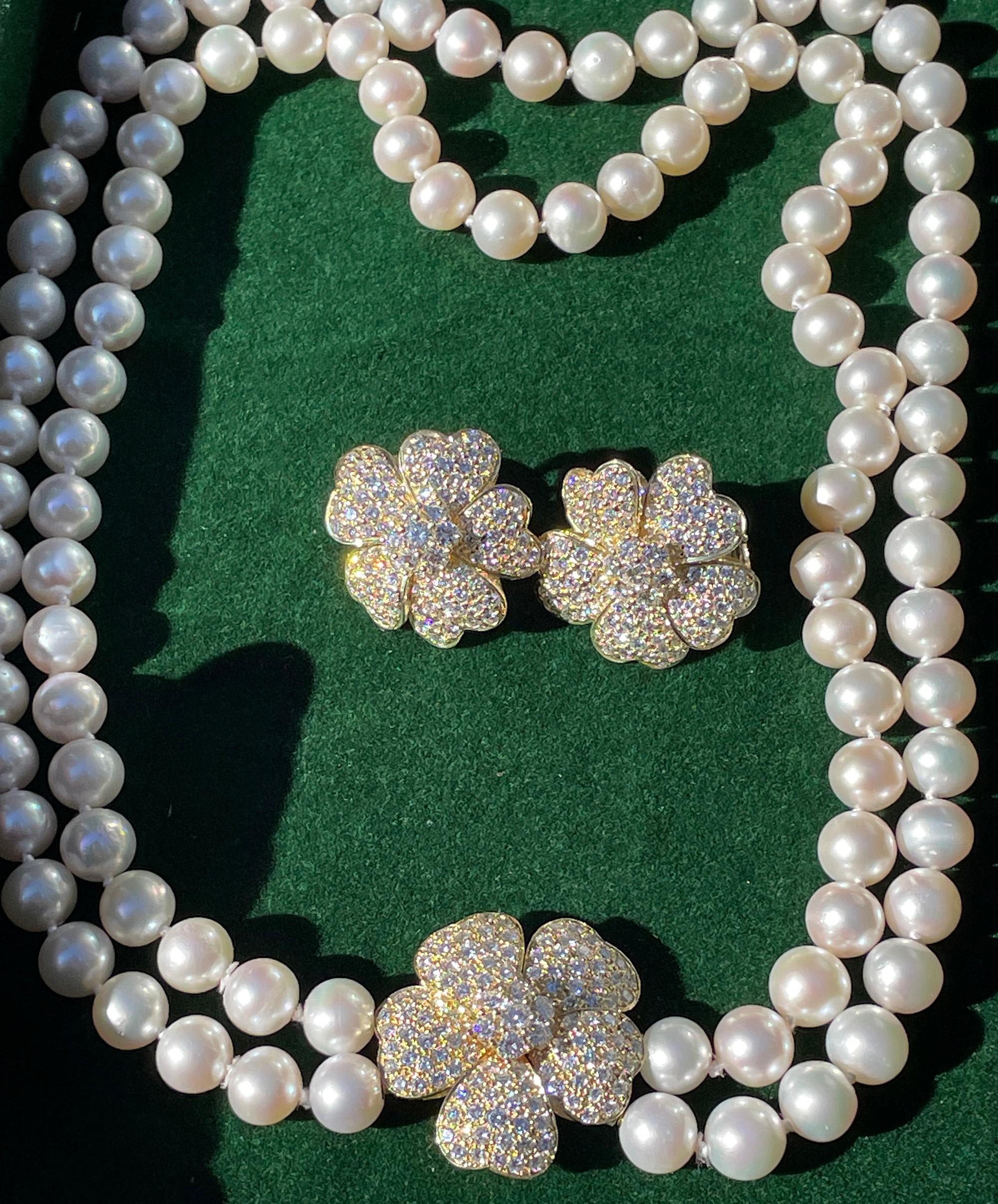 Stunning 7.30ctw Diamond Convertible Fine Akoya 8-8.5mm Cultured Pearl 18K Gold Jewelry Vintage Suite, Japanese Pearl Diamond Flower Gold Necklace Earrings

Who watched Feud: Capote vs. The Swans and couldn't stop admiring the jewels ladies