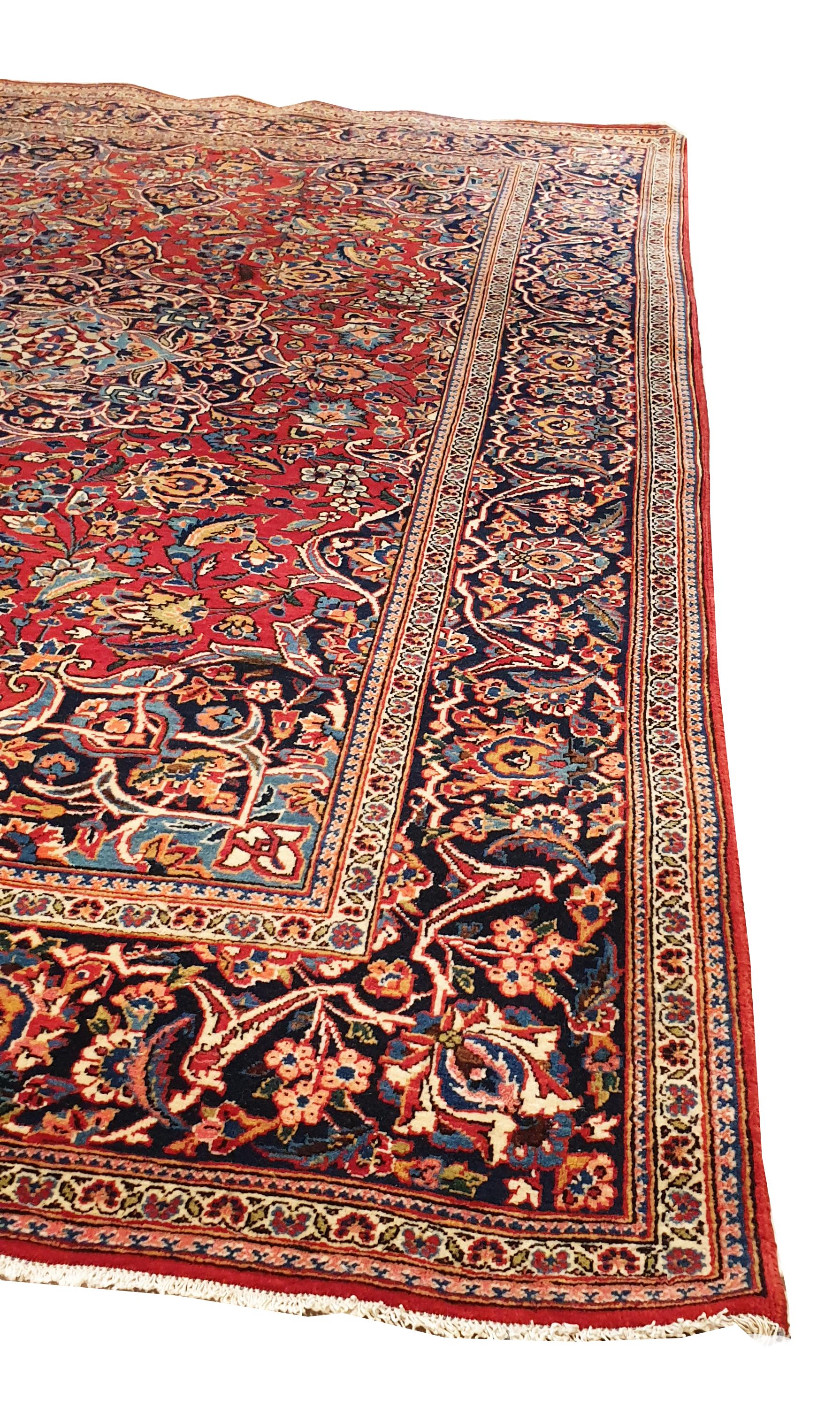 Turkish Oriental Carpet, 20th Century - N° 731 For Sale