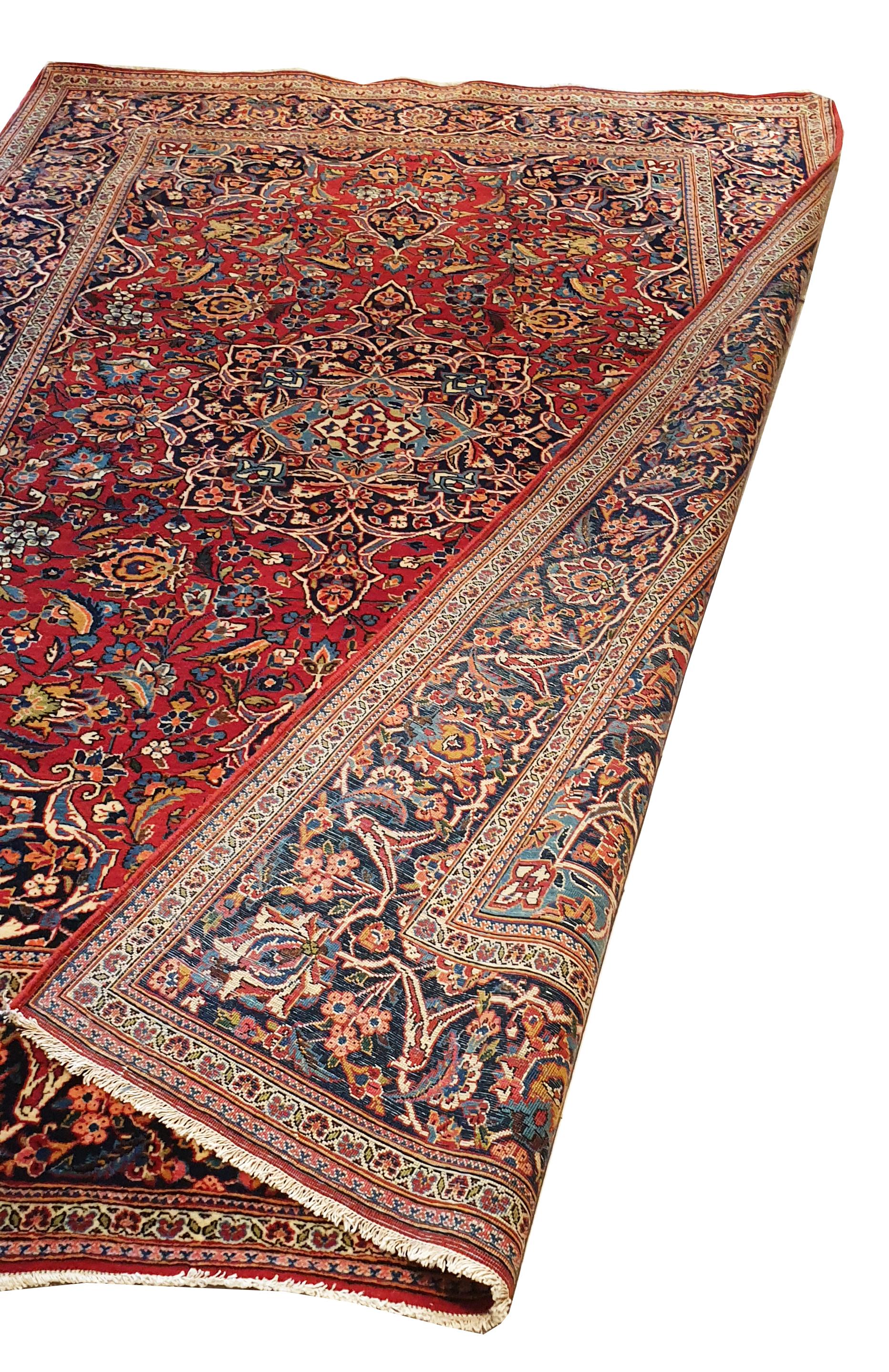 Oriental Carpet, 20th Century - N° 731 In Excellent Condition For Sale In Paris, FR