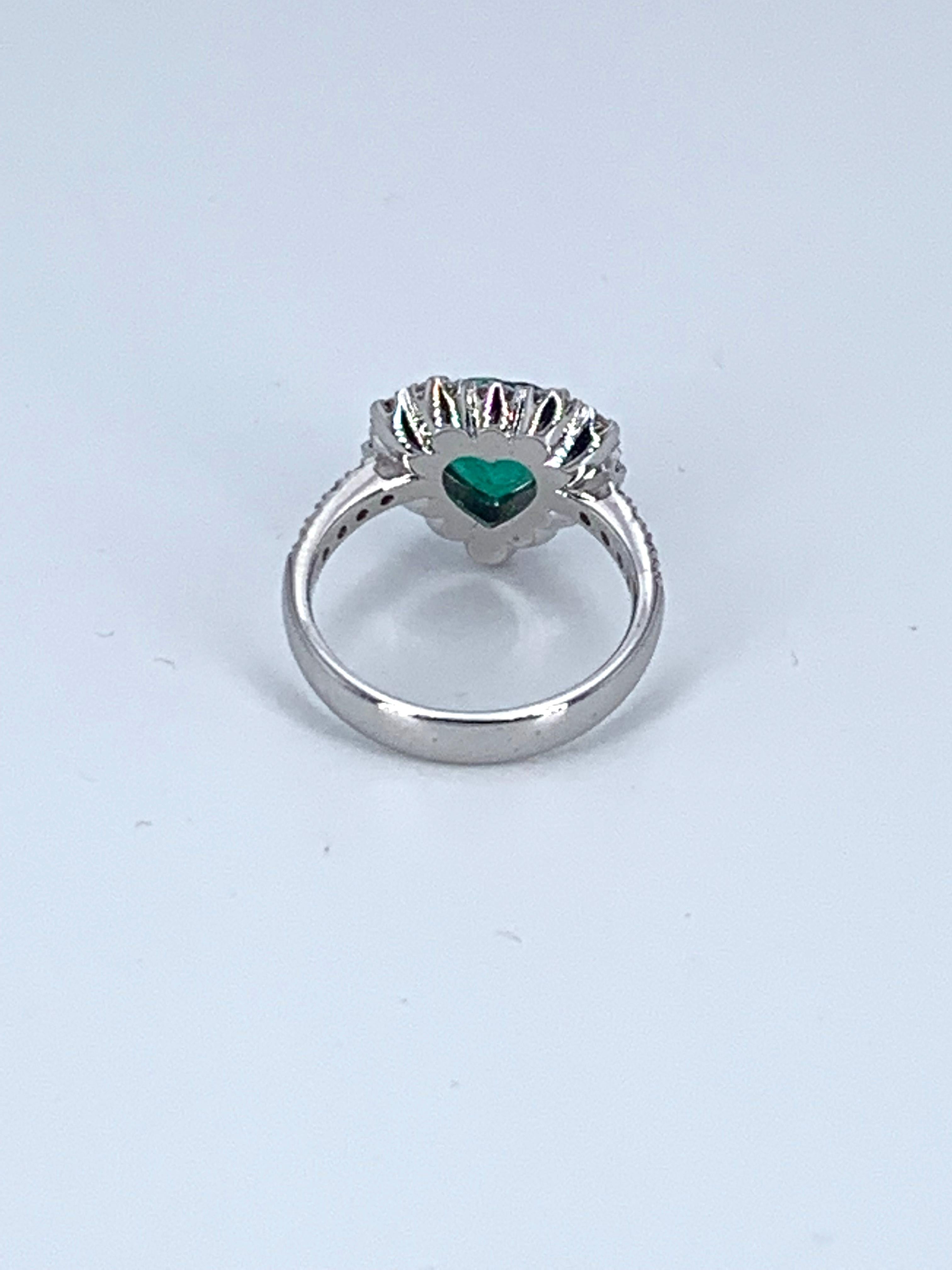 Contemporary 7.32 Carat Emerald & 3.75 Carat Diamond Heart Shaped Ring In New Condition For Sale In Florence, IT