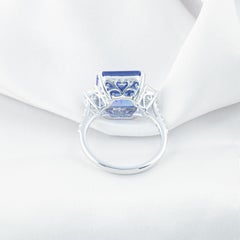 7.33 Carat Tanzanite Gemstone 0.63 Carat SI/H Diamond Ring 14 Karat White Gold