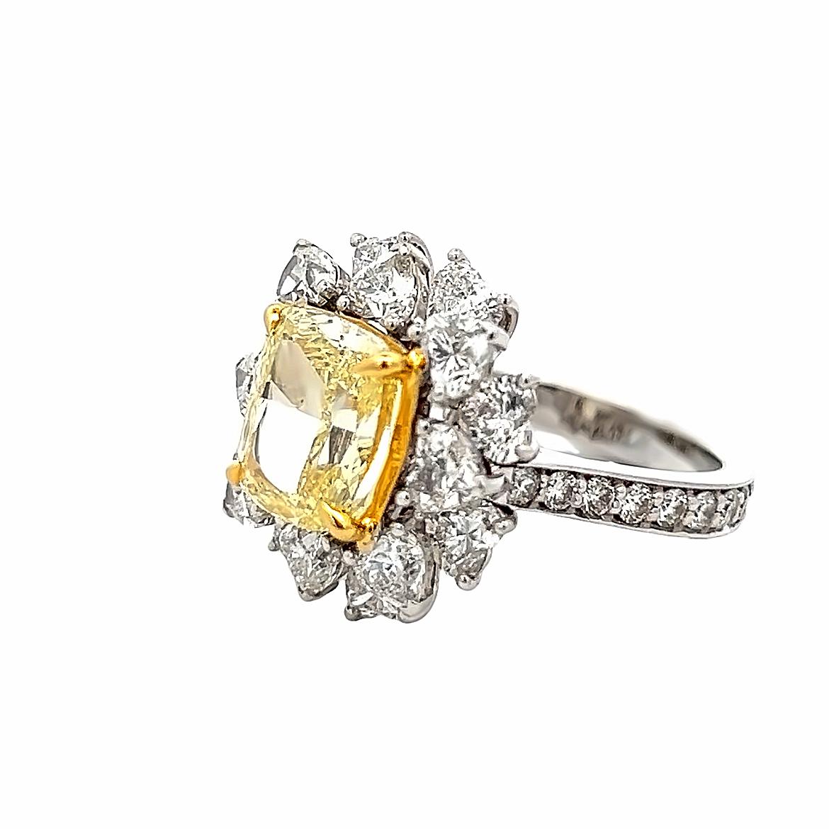 7.33CT Total Weight Cushion Modified Brilliant Natural Fancy Yellow Even Ring For Sale 1