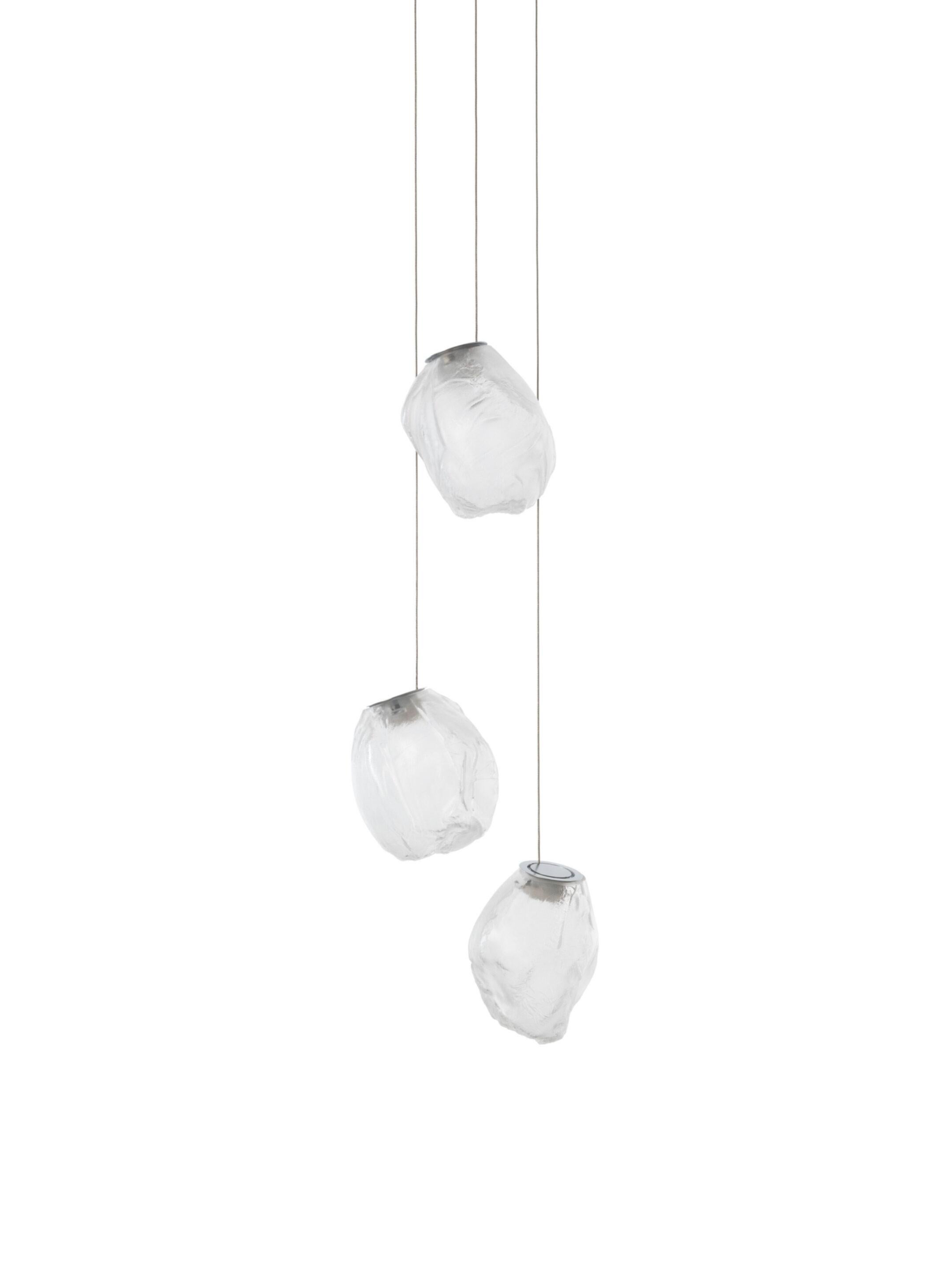 73.3V Suspended Light by Bocci with Blown Glass Pendants and Metal Cable In New Condition In Rhinebeck, NY