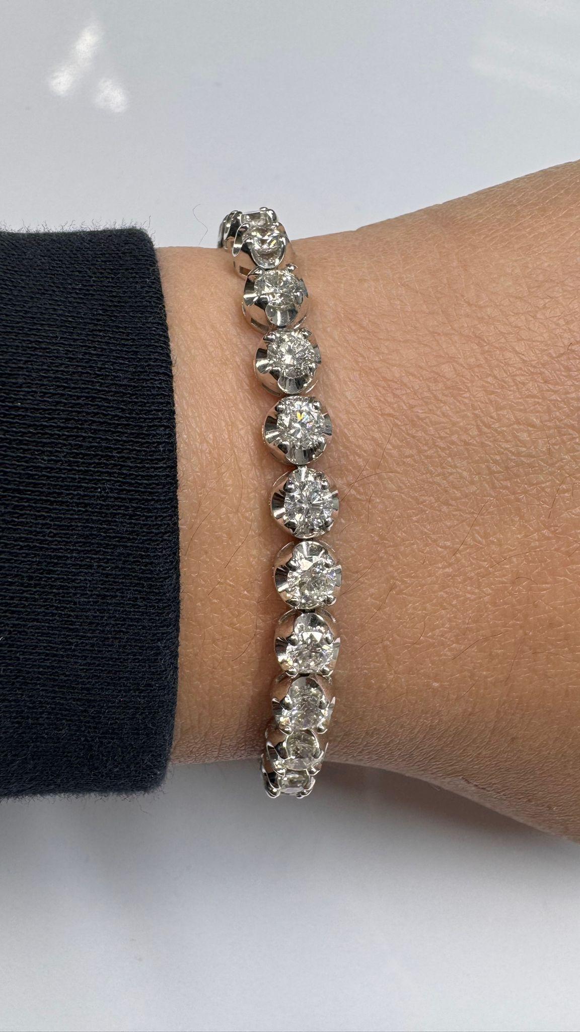 7.34 Carats Natural Diamond Tennis Bracelet 7 Inch 14K White Gold Illusion Set In New Condition For Sale In Los Angeles, CA