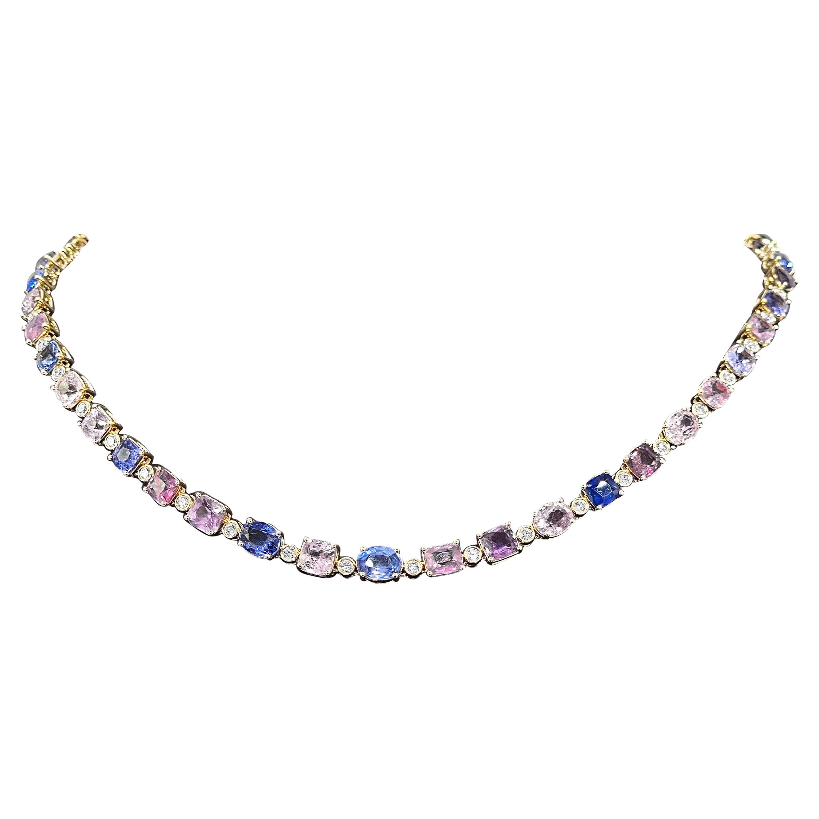 Collana in oro giallo con zaffiro e diamante bianco da 73,45 carati in vendita
