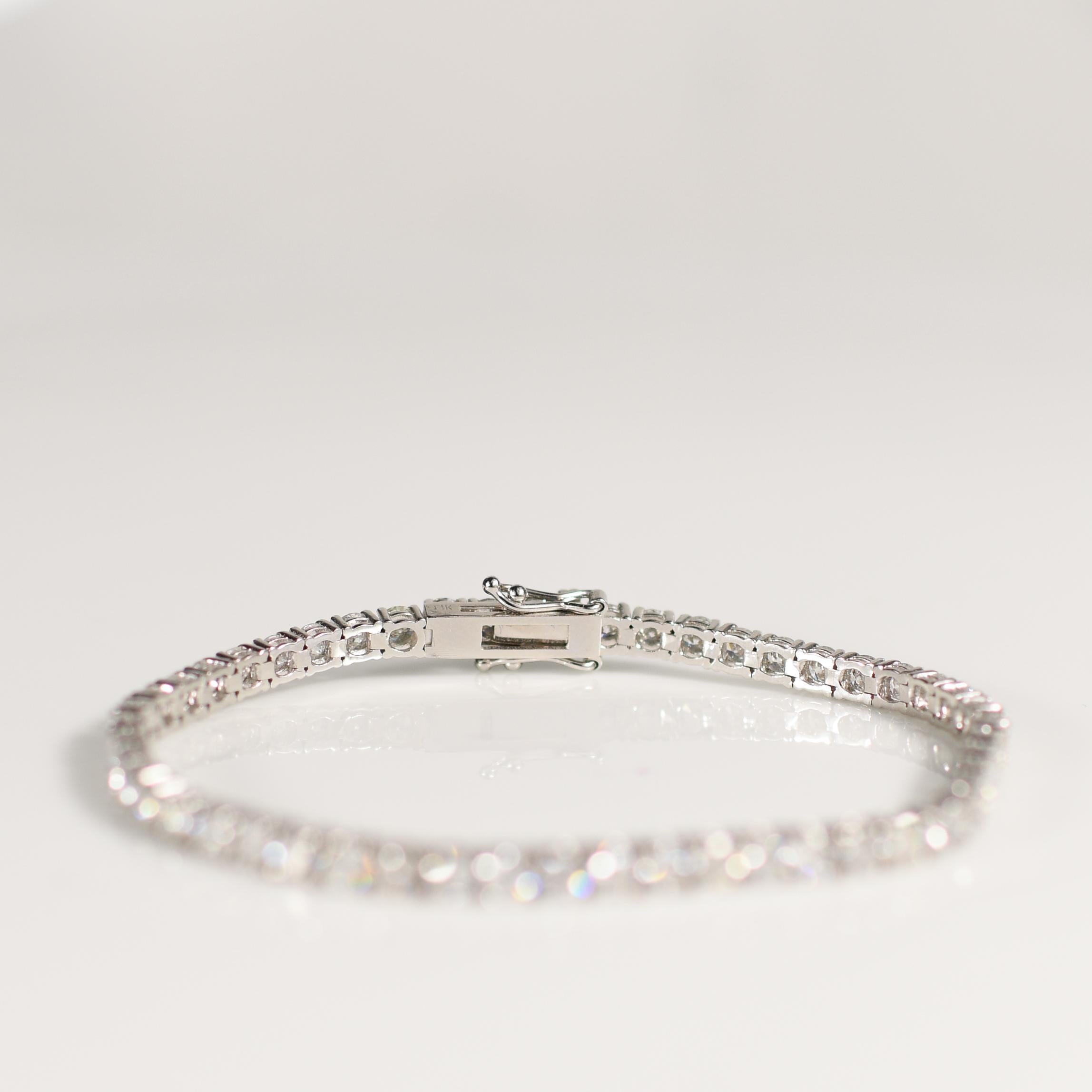 7.34ctw Round Brilliant Natural Diamond Tennis Bracelet in 14K White Gold In Good Condition In Addison, TX