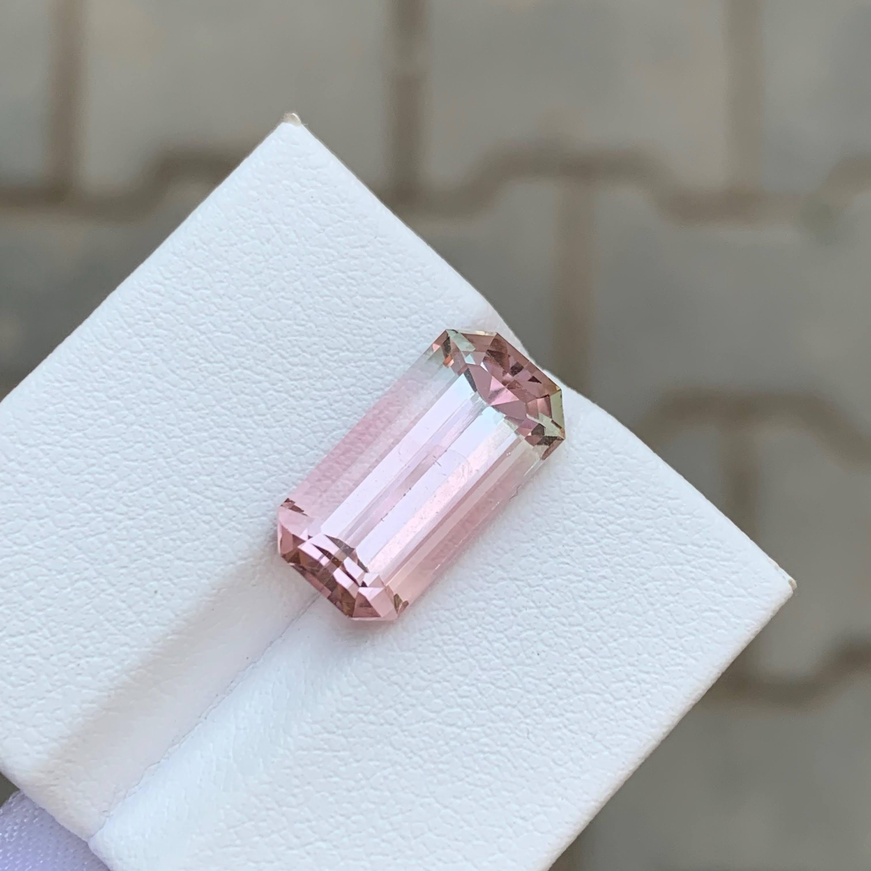 7.35 Carat Natural Loose Bi Color Tourmaline Stone Emerald Cut Afghan Gemstone (pierre précieuse afghane de taille émeraude) en vente 4