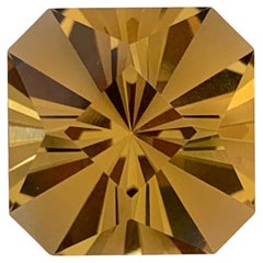 Pierre précieuse taille Hanami octogonale parfaite de 7,35 carats
