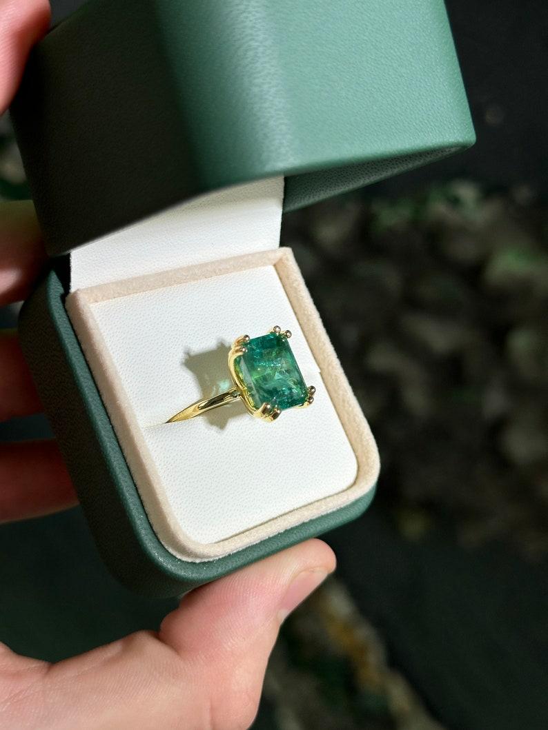 7,35 Karat 14K Smaragdschliff Smaragd Solitär Ring - üppiger grüner Doppelklauenring mit Smaragd-Doppelklauen-Ring im Angebot 2