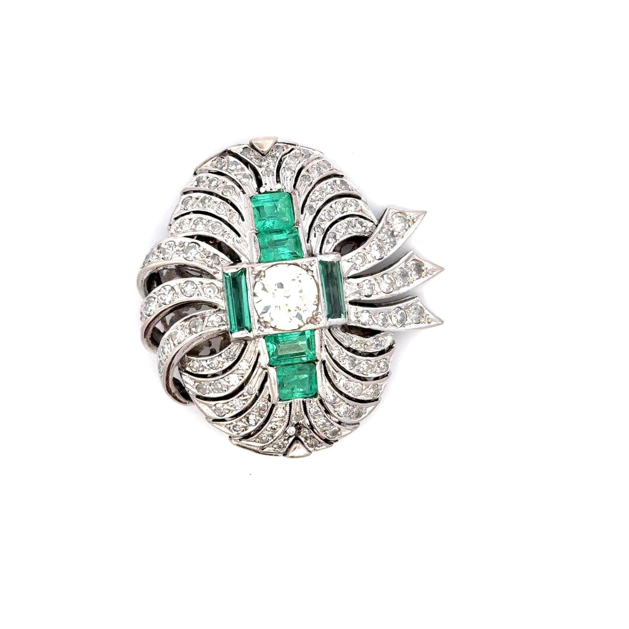 7.36 Carat Round and Circular Brilliant Diamond 2.50 Carat Emerald Platinum Pin For Sale 6
