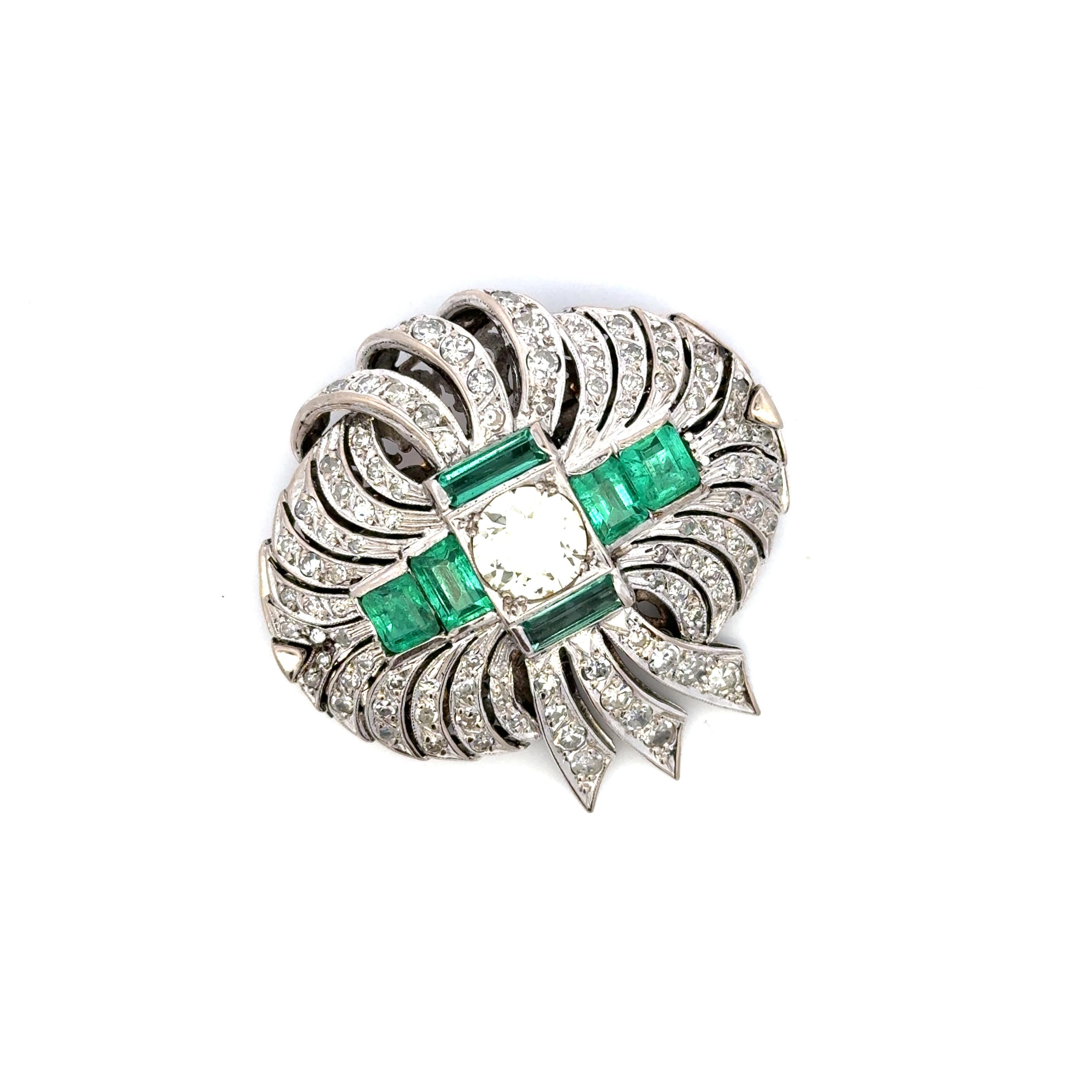 7.36 Carat Round and Circular Brilliant Diamond 2.50 Carat Emerald Platinum Pin For Sale 7