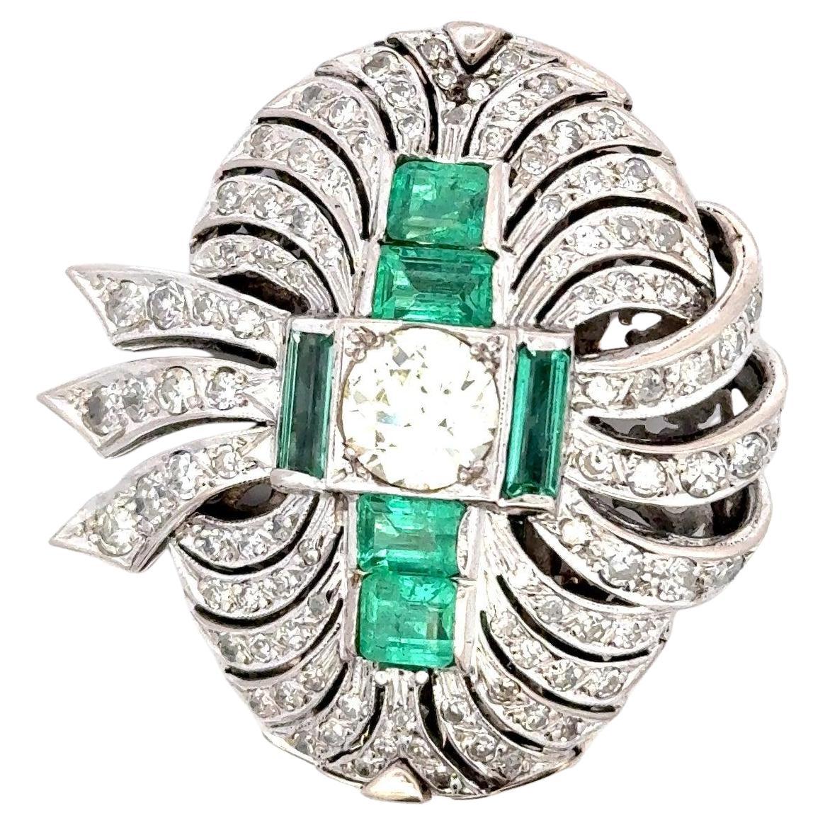 7.36 Carat Round and Circular Brilliant Diamond 2.50 Carat Emerald Platinum Pin For Sale