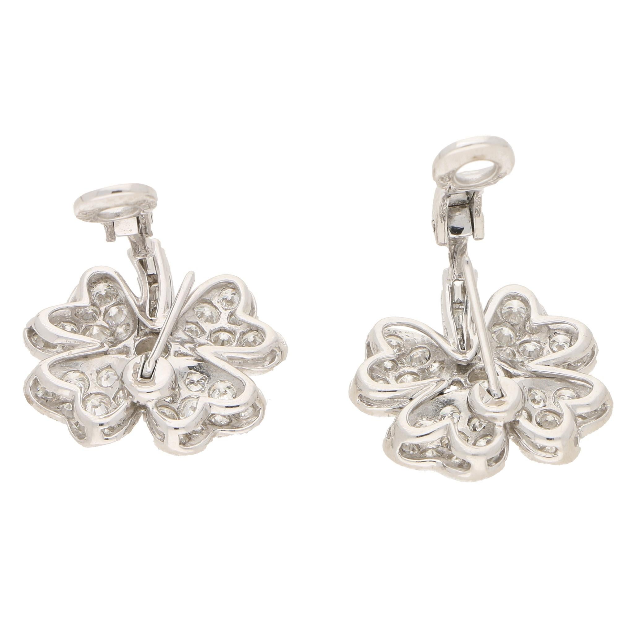Contemporary Diamond Clover Earrings Set in Platinum For Sale 1