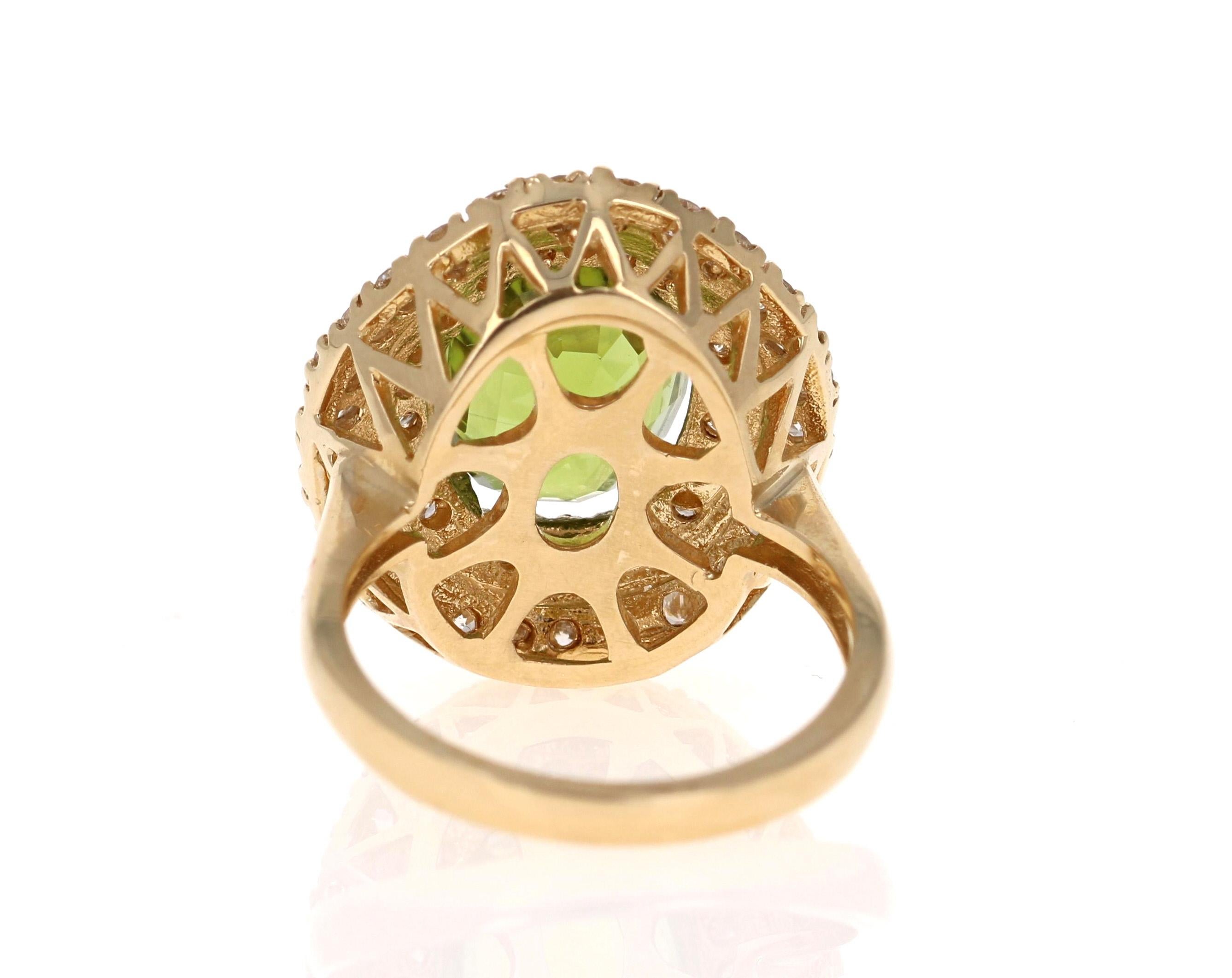 Women's 7.37 Carat Peridot Diamond 14 Karat Yellow Gold Cocktail Ring For Sale