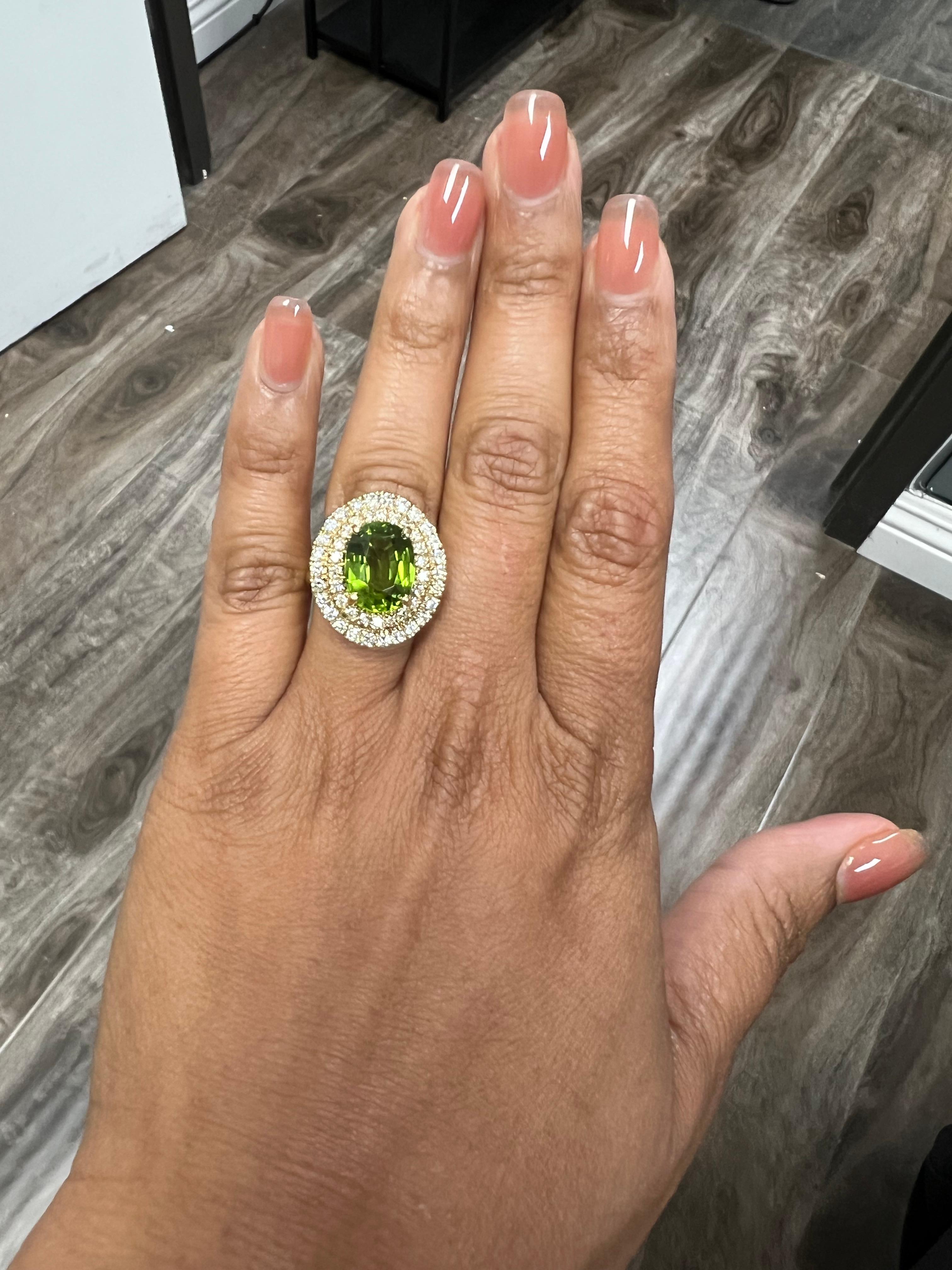 7.37 Carat Peridot Diamond 14 Karat Yellow Gold Cocktail Ring For Sale 3