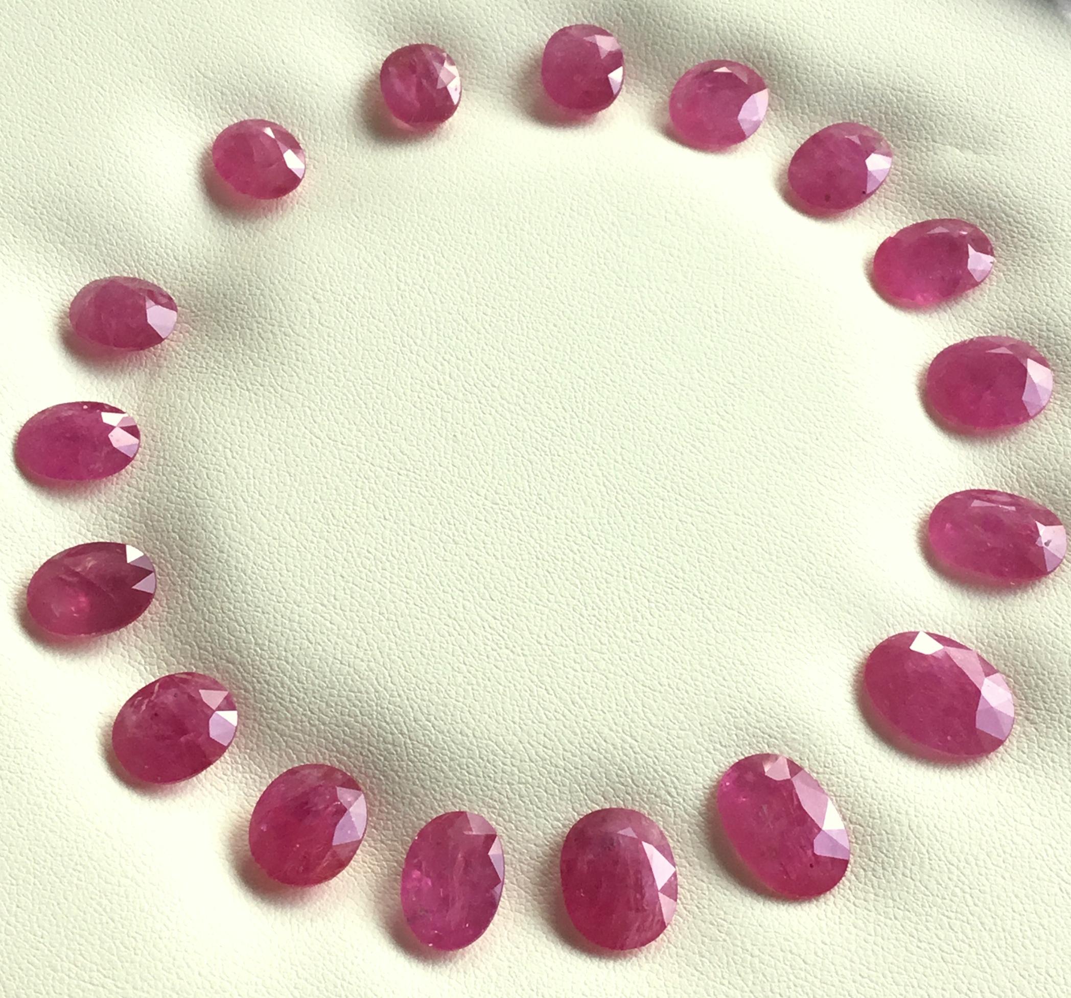 73.76 Carats Ruby Mozambique Oval Faceted Cut stone Layout Heated Natural Gem Neuf - En vente à Jaipur, RJ