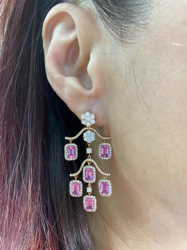 7.38 Carats Pink Sapphire Diamonds Chandelier Earring in 18 Karat Rose Gold (Smaragdschliff) im Angebot