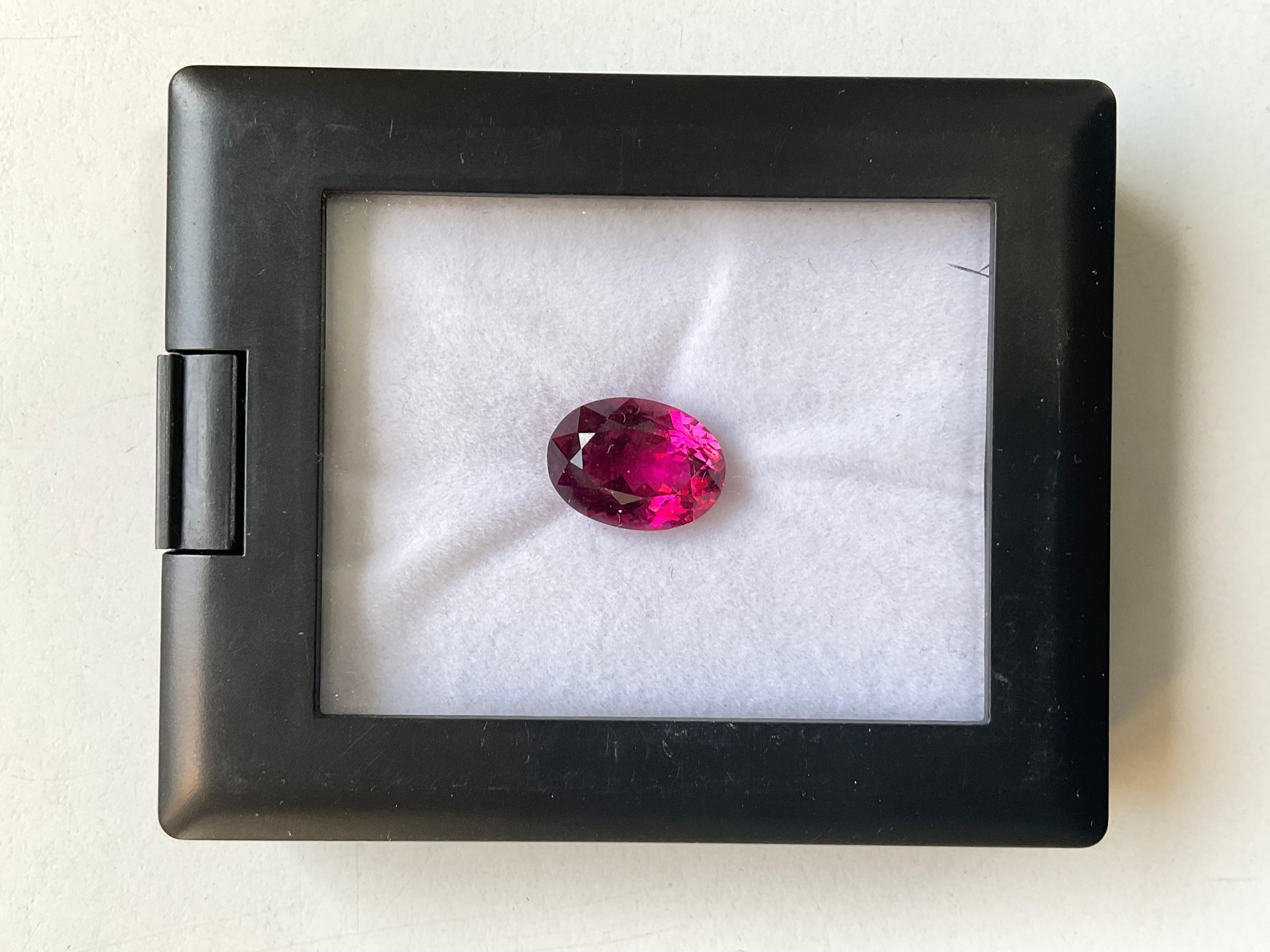 Art Deco 7.38 Carats Rubellite Tourmaline Oval Cut Stone For Jewelry Natural Gemstone For Sale