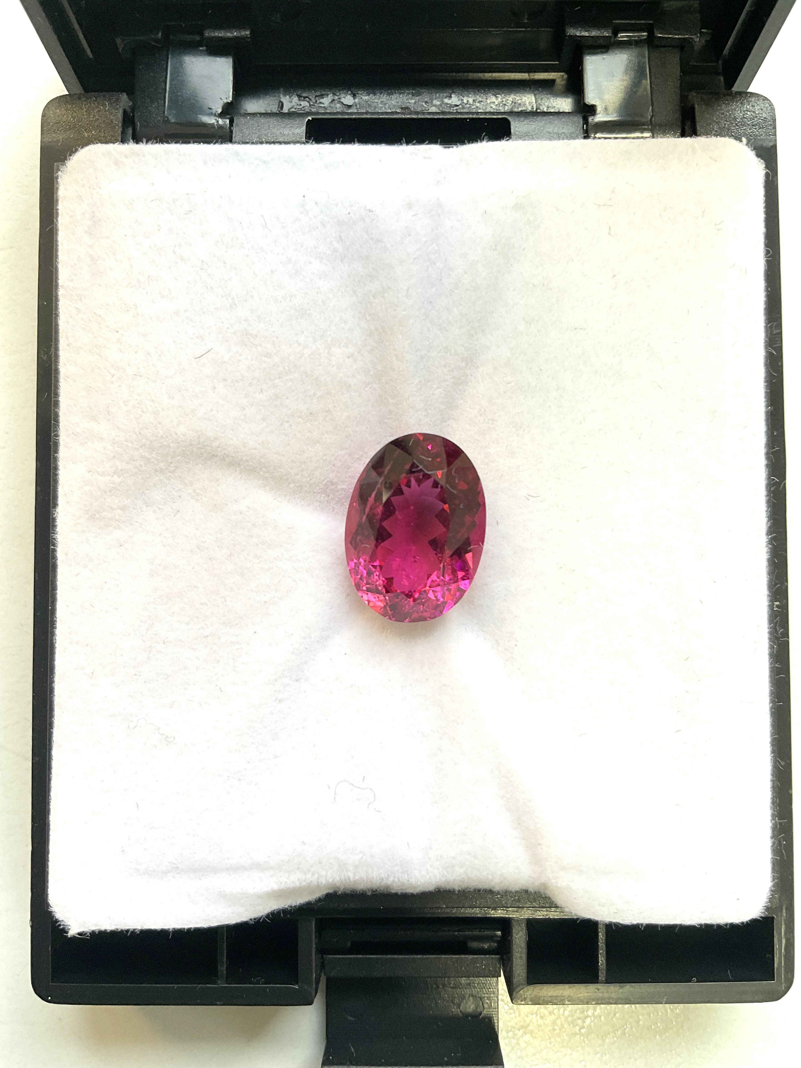 7.38 Carats Rubellite Tourmaline Oval Cut Stone For Jewelry Natural Gemstone In New Condition For Sale In Jaipur, RJ