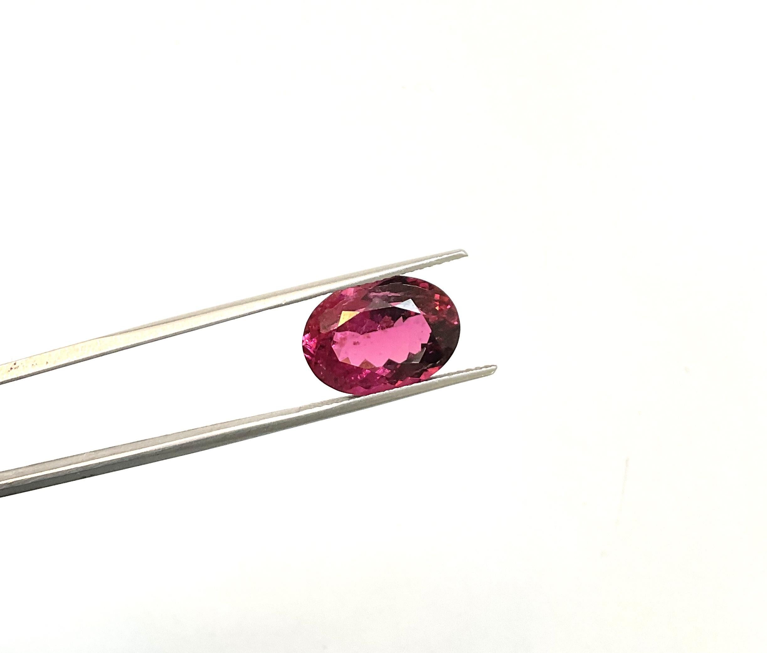 7.38 Carats Rubellite Tourmaline Oval Cut Stone For Jewelry Natural Gemstone For Sale 2