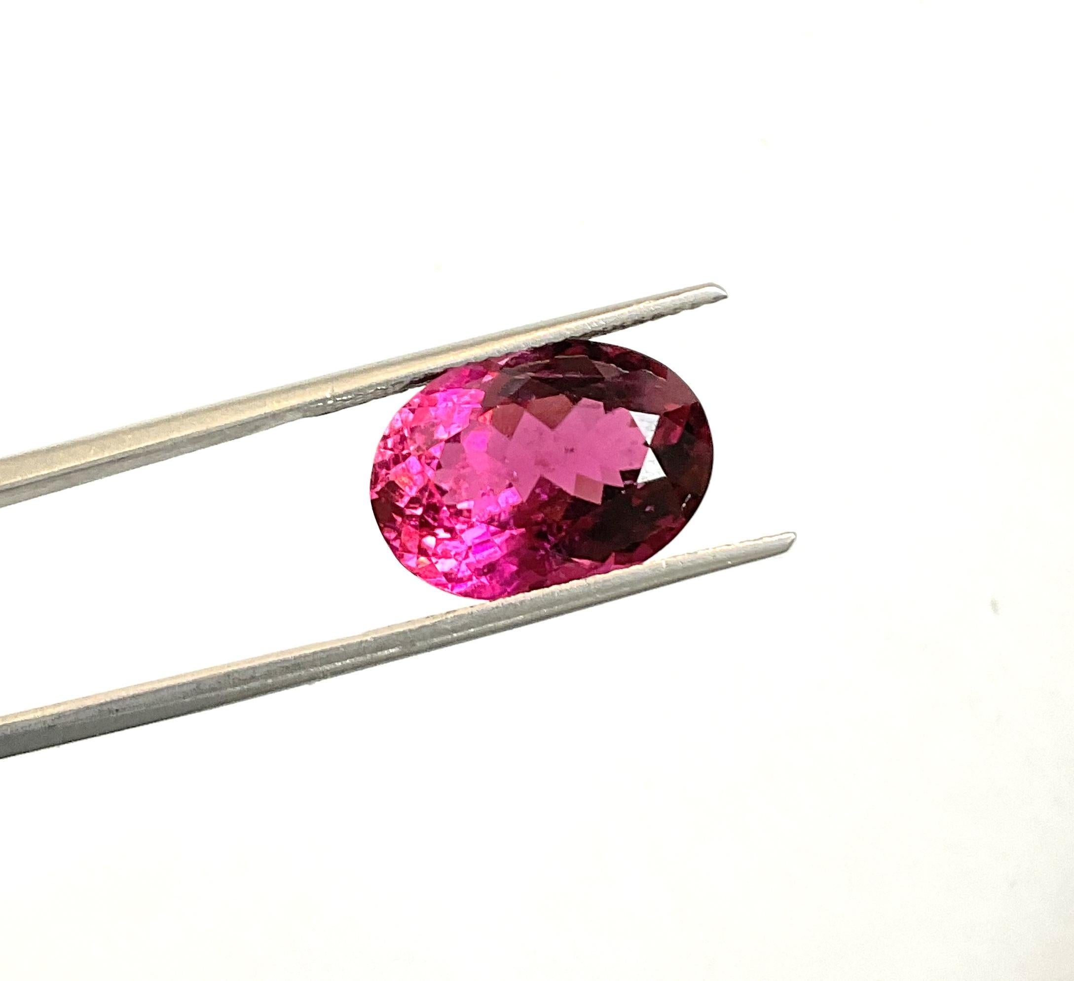 7.38 Carats Rubellite Tourmaline Oval Cut Stone For Jewelry Natural Gemstone For Sale 4
