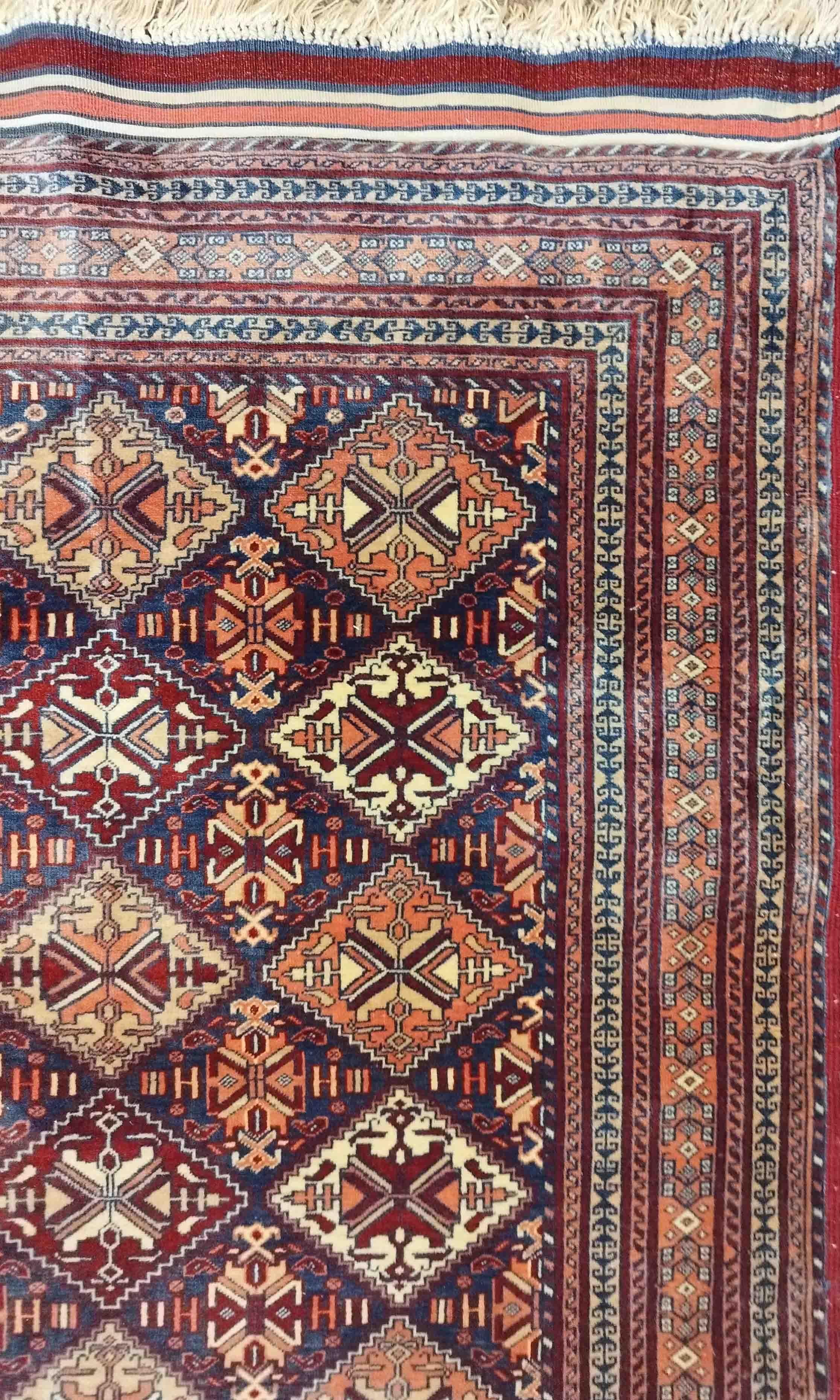 739 - Magnifique tapis turkmène Bukhara du 20ème siècle en vente 5