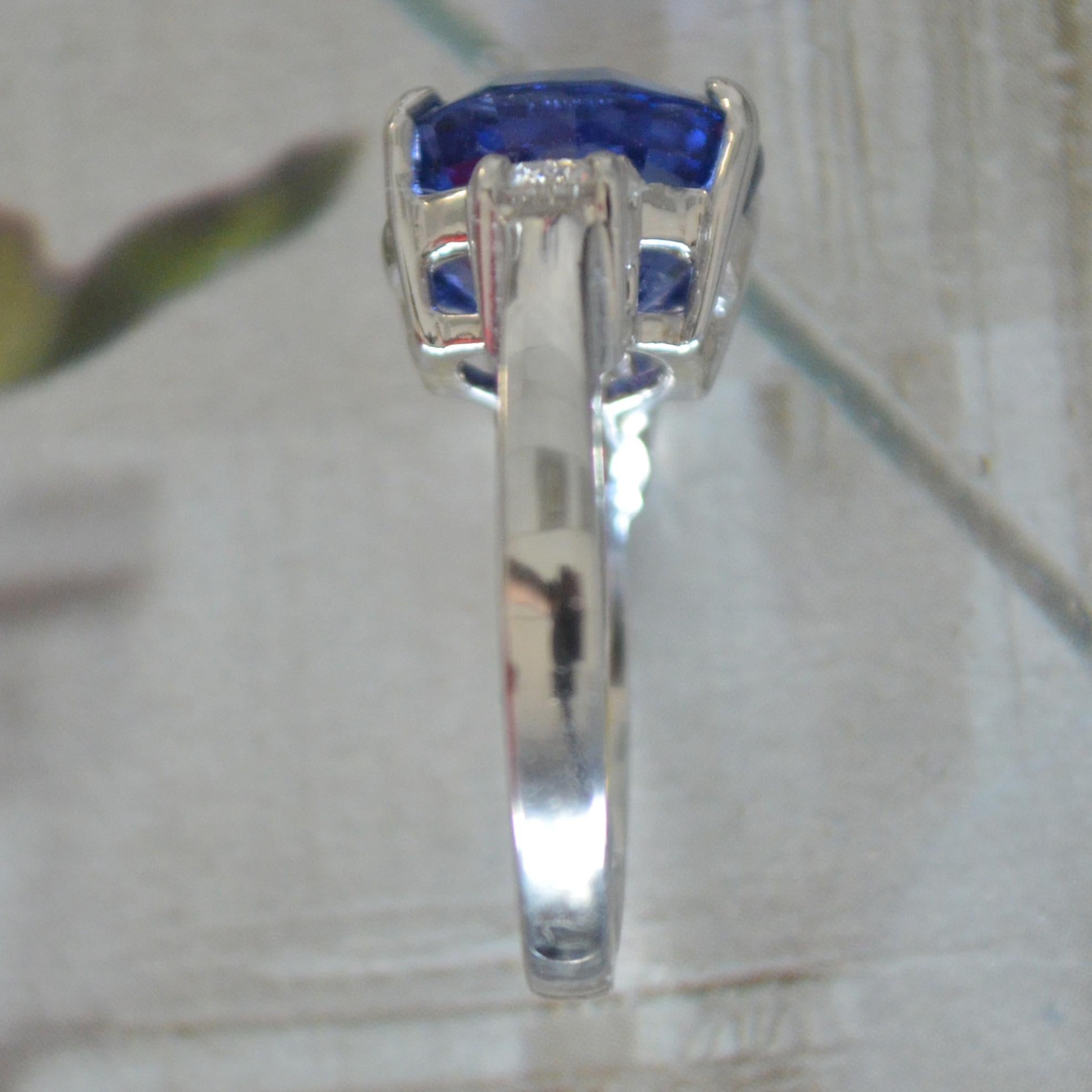 7.39 Carat Blue Sapphire 3-Stone Diamond Ring In New Condition For Sale In West Hollywood, CA