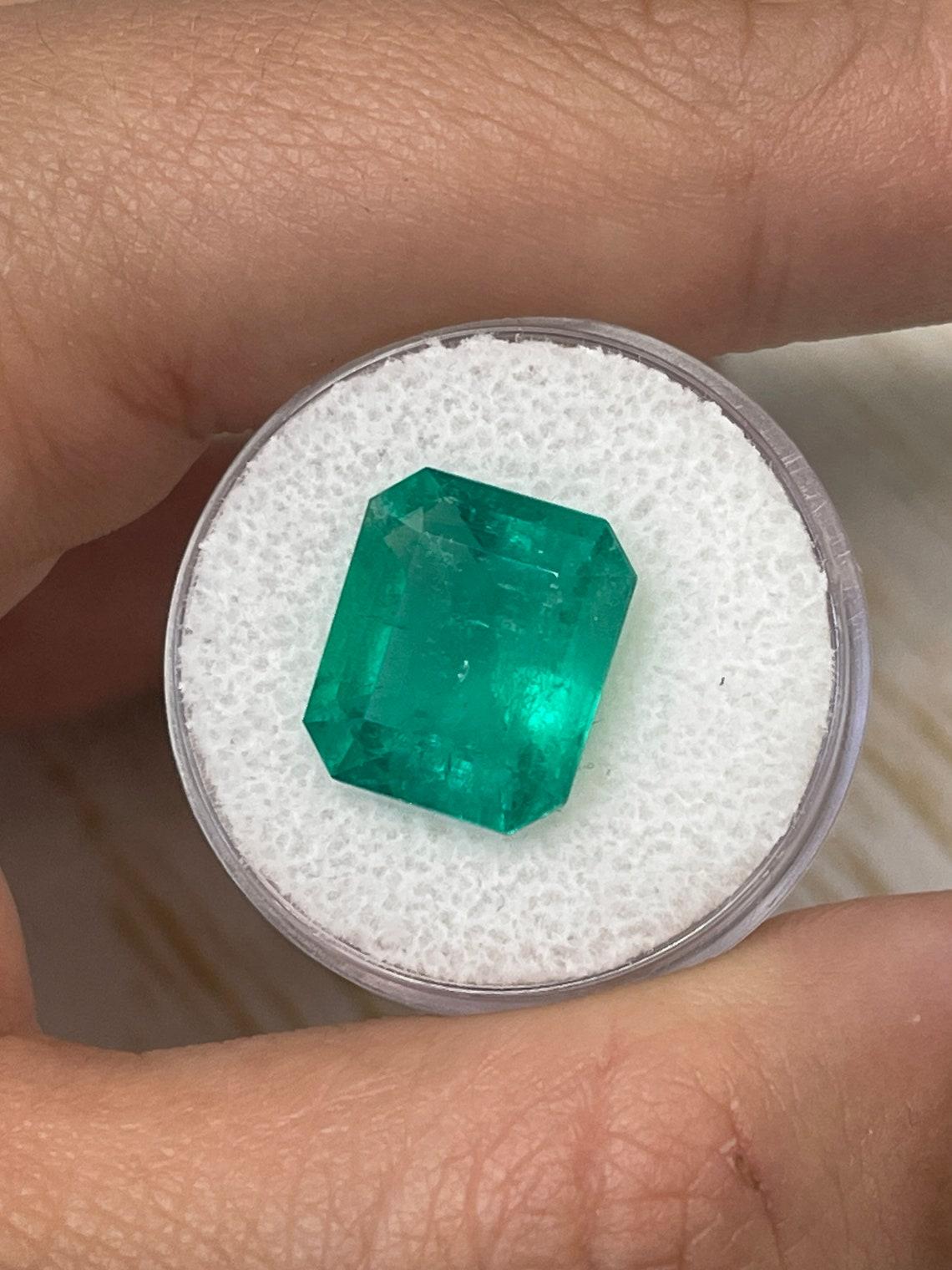 Women's or Men's 7.39ct Bluish Green Emerald Cut Colombian Gem 14x12 Genuine May Birthstone For Sale