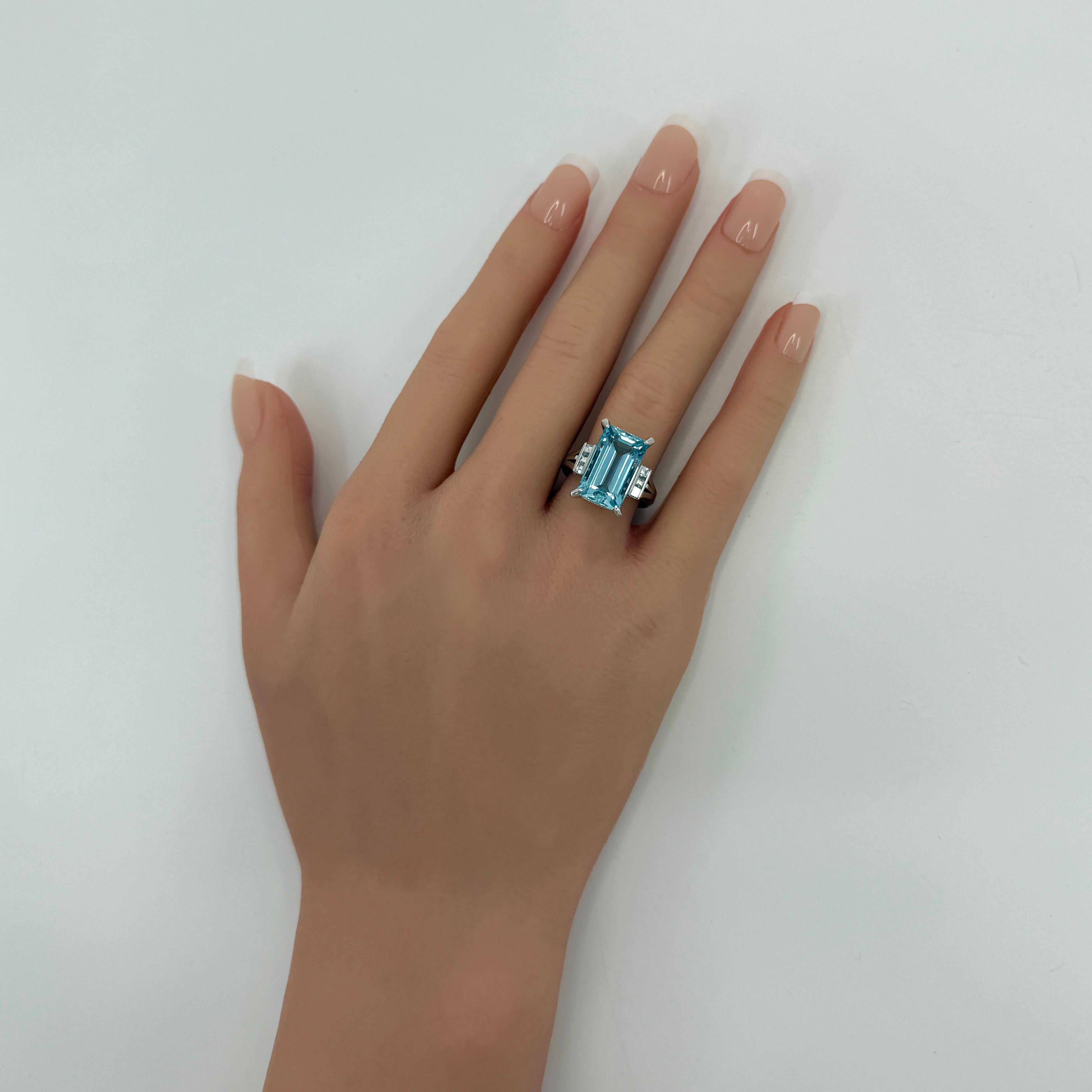 Anillo de platino con aguamarina y diamantes Santa María, talla esmeralda, azul intenso, de 7,39 ct en venta 5