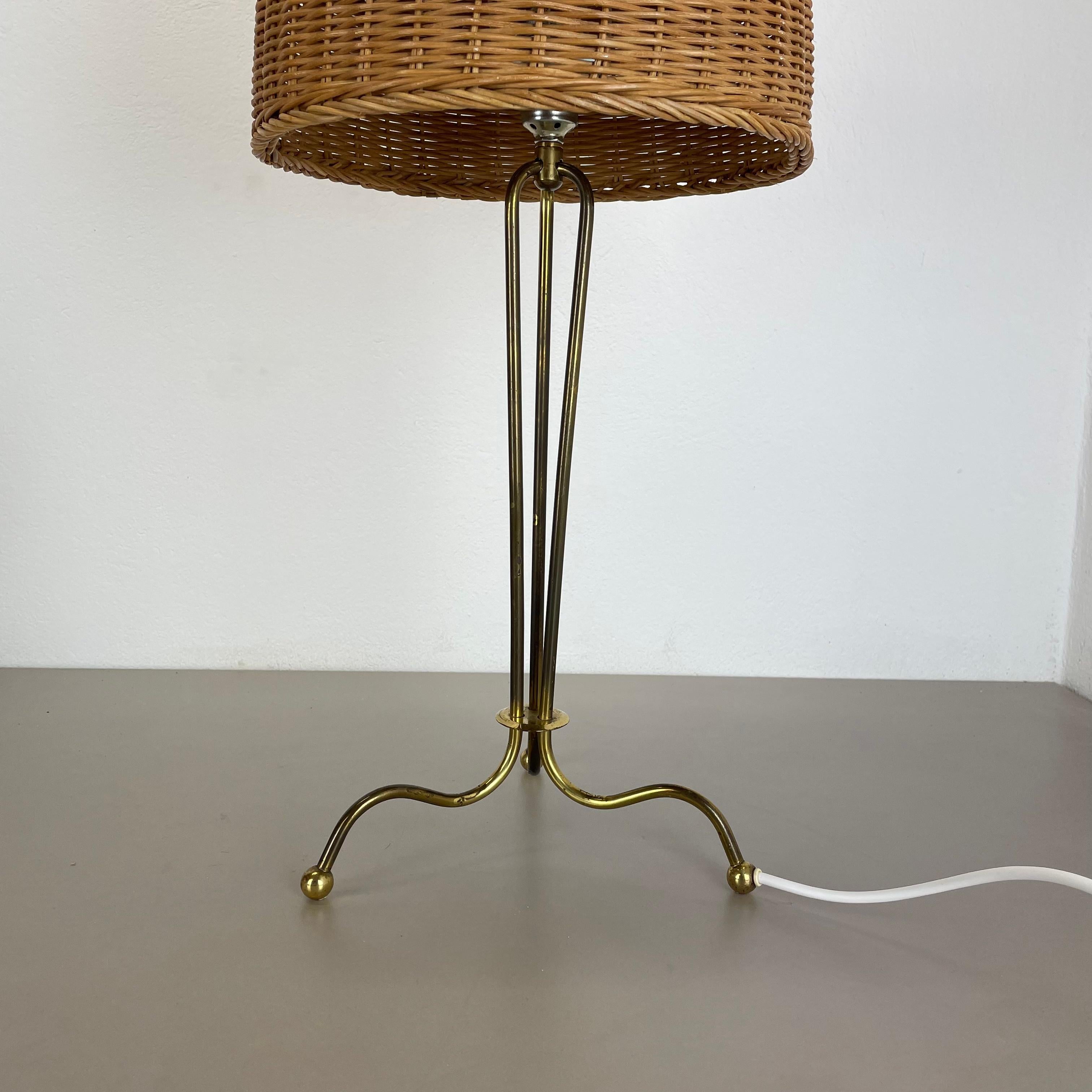 73cm Beautiful kalmar style brass + rattan tripod table light, Austria 1960s 11