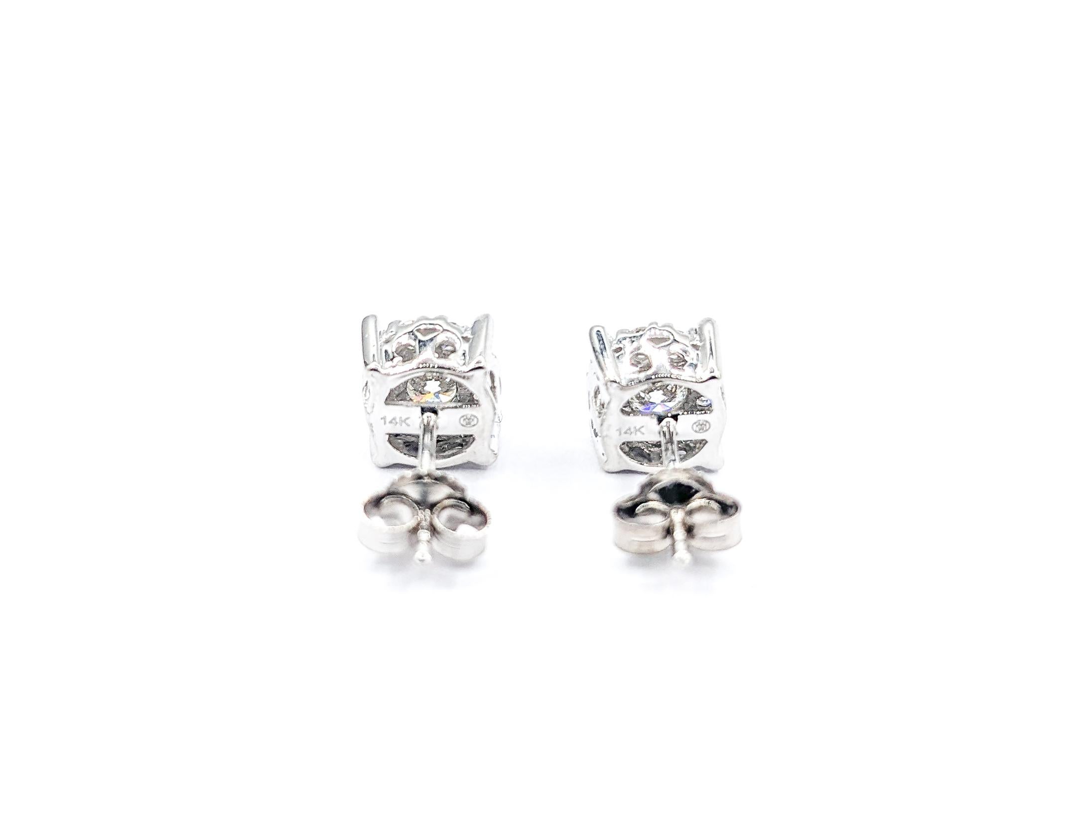 .73 Karat Diamant-Cluster-Ohrstecker aus Weißgold (Rundschliff)