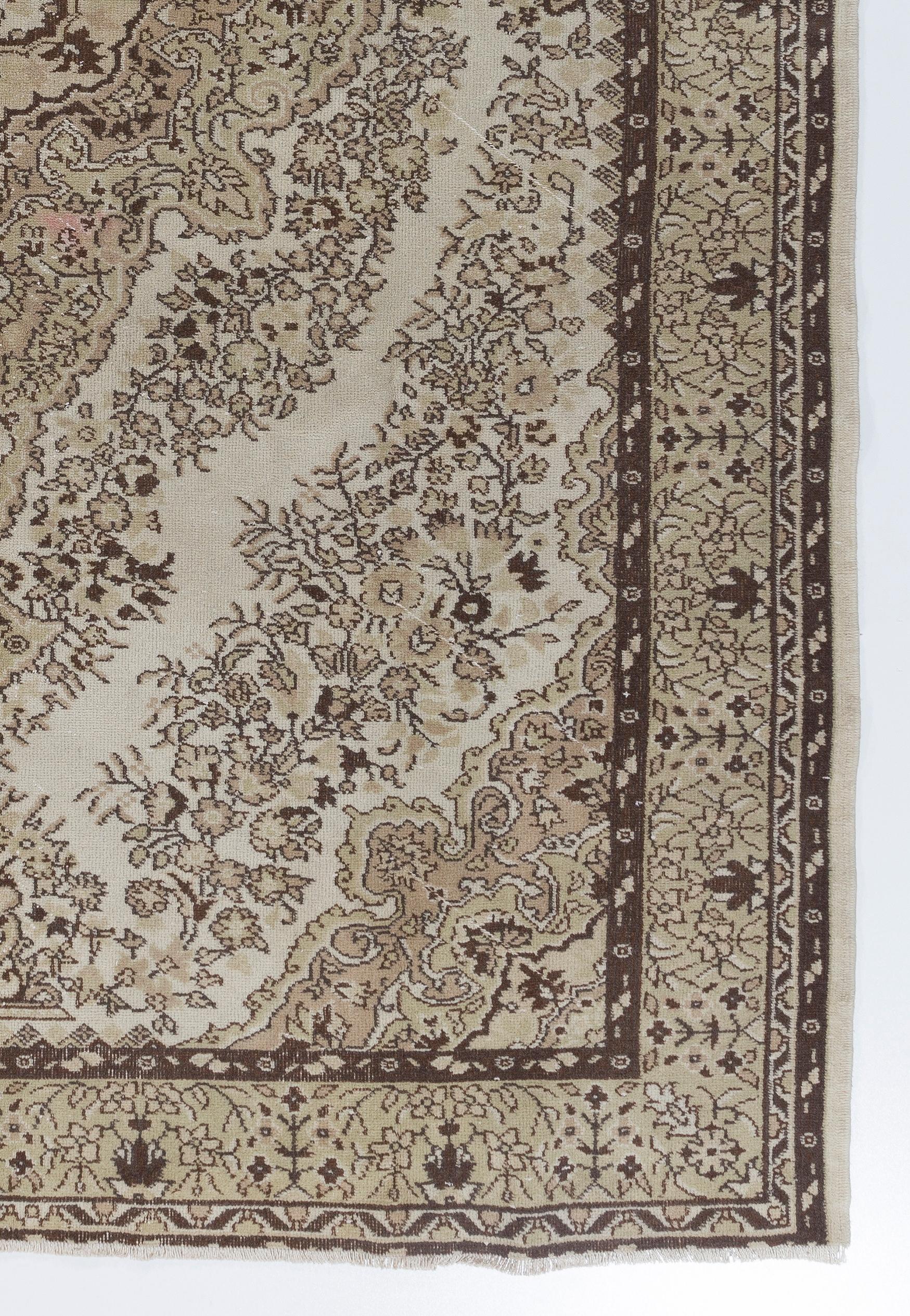 Hand-Knotted 7.3x10.5 Ft Handmade Vintage Floral Turkish Wool Area Rug in Neutral Tones For Sale