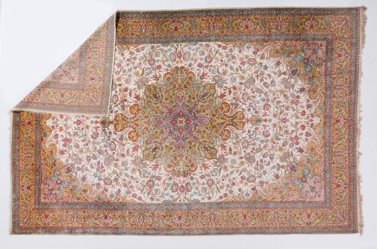 20ième siècle 7.3x11 Ft Fine Pure Silk Turkish Rug. Œuvre d'art exceptionnelle de sol en vente
