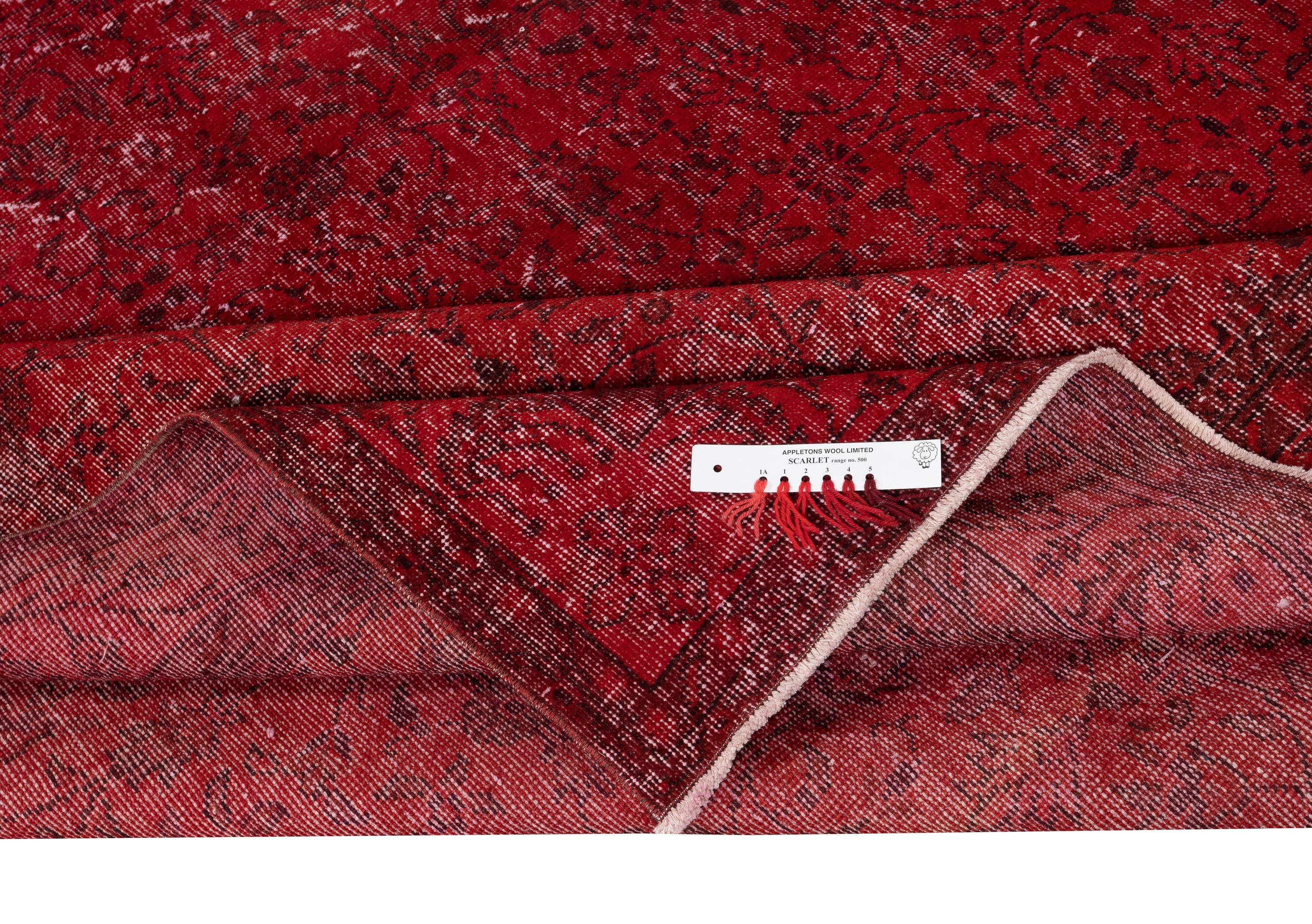7.3x11 Ft handgeknüpfter türkischer Vintage-Teppich Overdyed in Rot für moderne Innenräume (Moderne) im Angebot