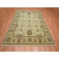 7'3 "x9'1" Ivory Agra with Ziegler Design Leaf Pattern Hand Knotted Pure Wool Rugs (Tappeto in pura lana annodato a mano)