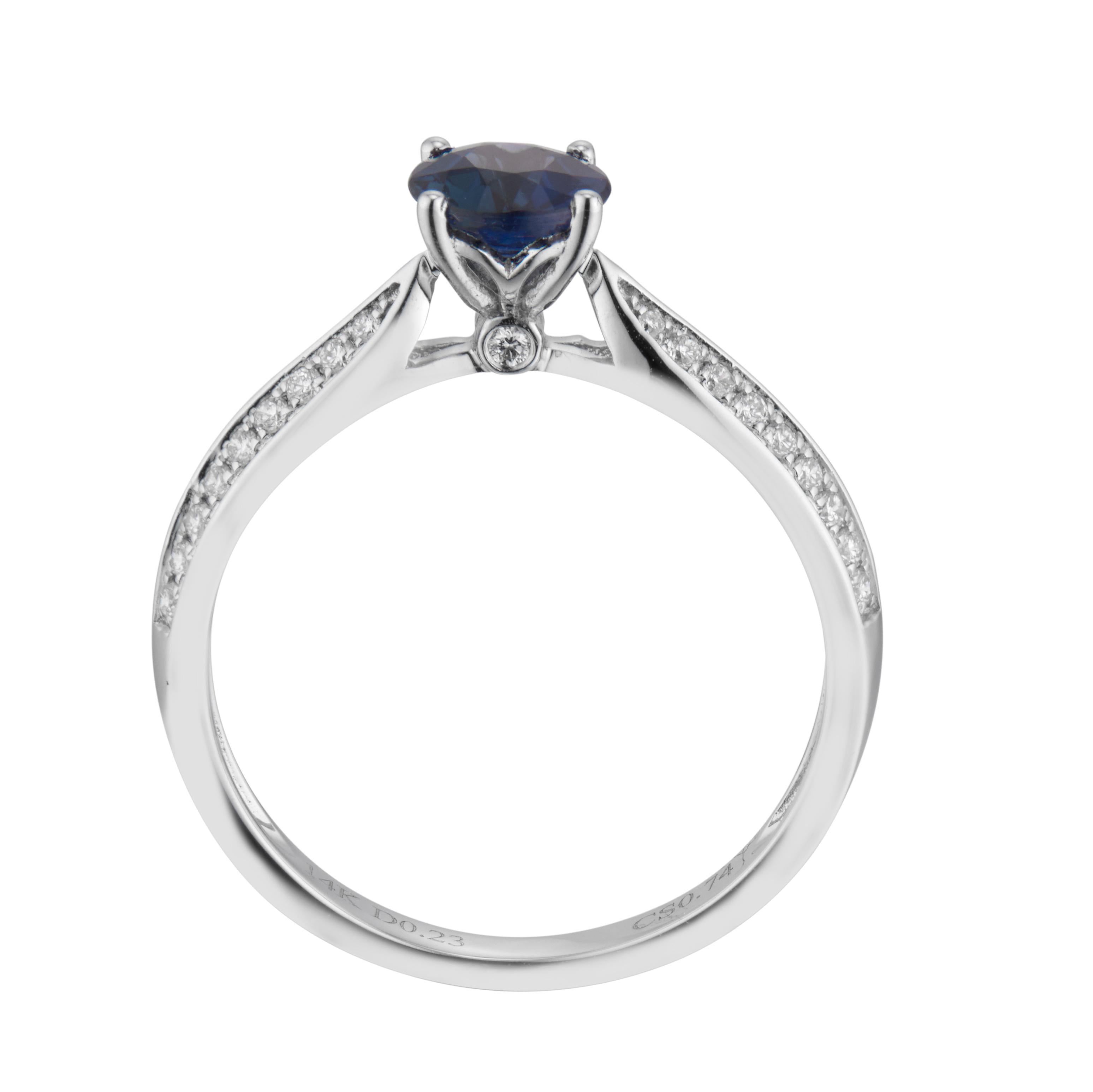 .74 Carat Blue Sapphire Diamond White Gold Engagement Ring Pour femmes en vente